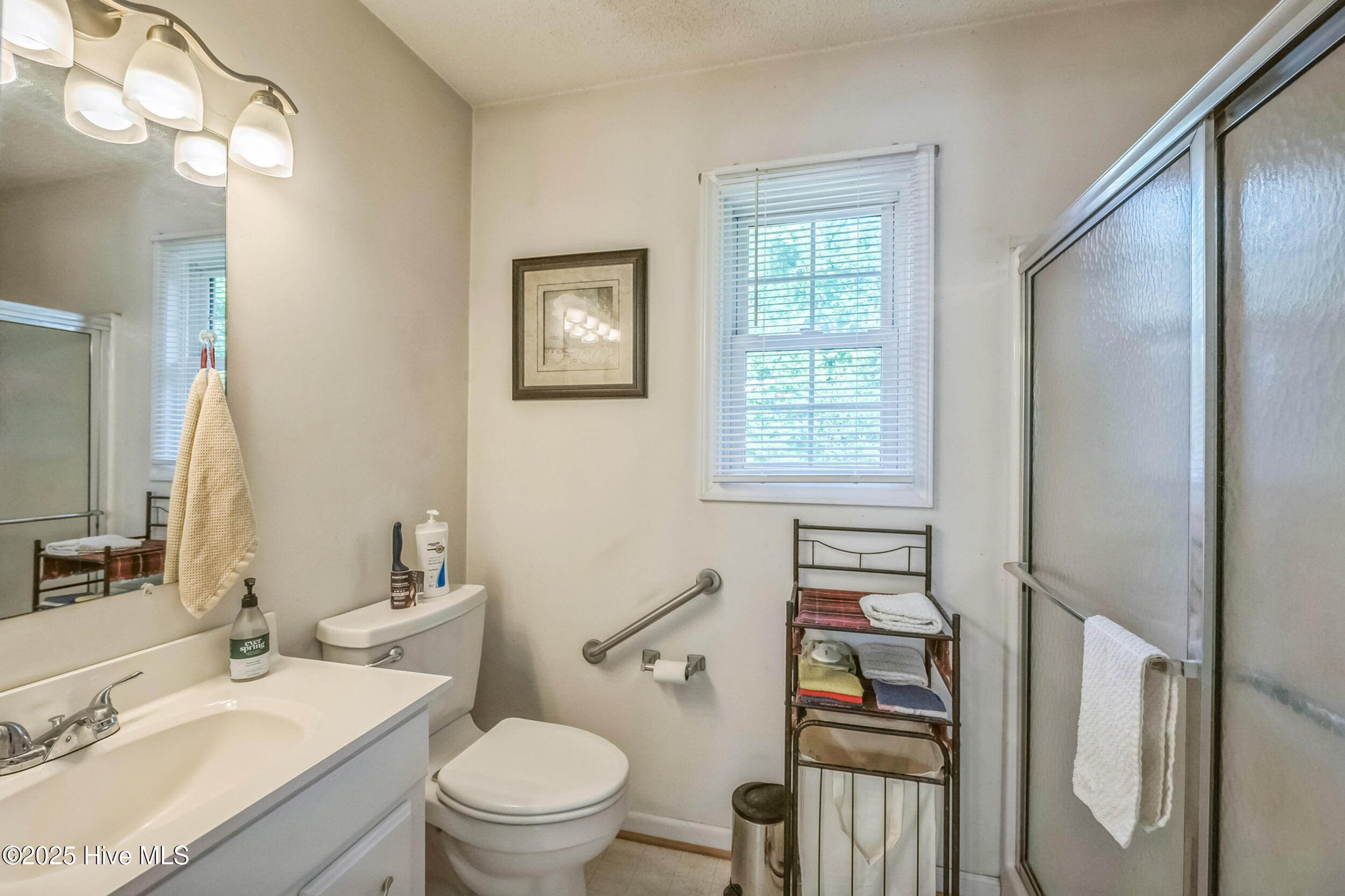 100507183 | Photo 19