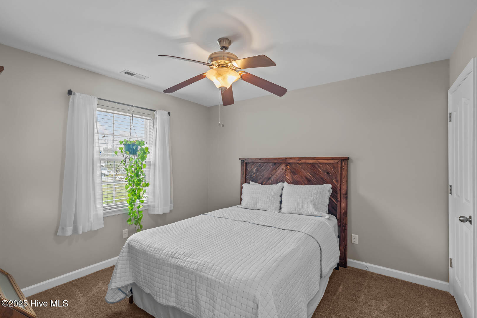 100540006 | Photo 27