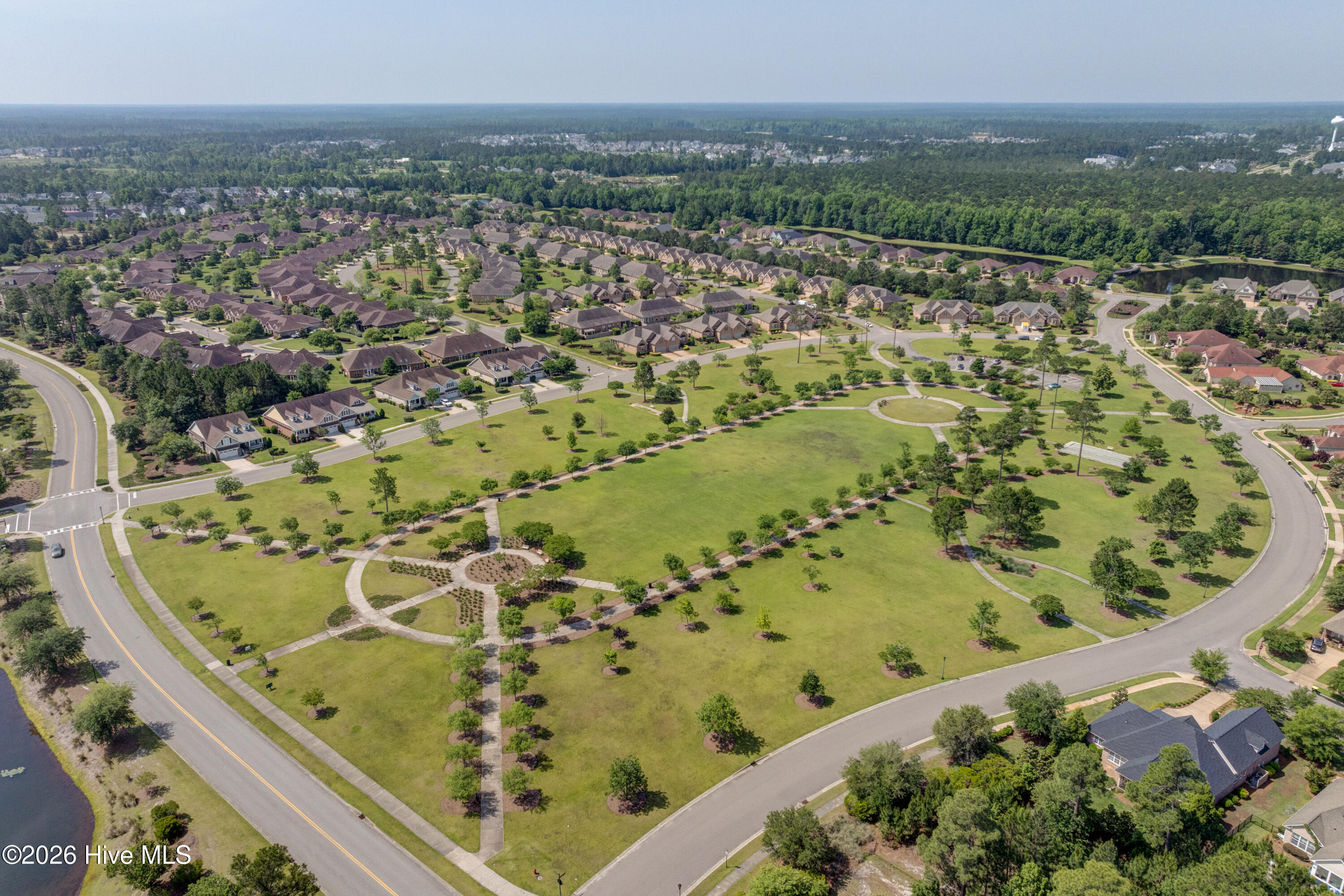 100564282 | Photo 82