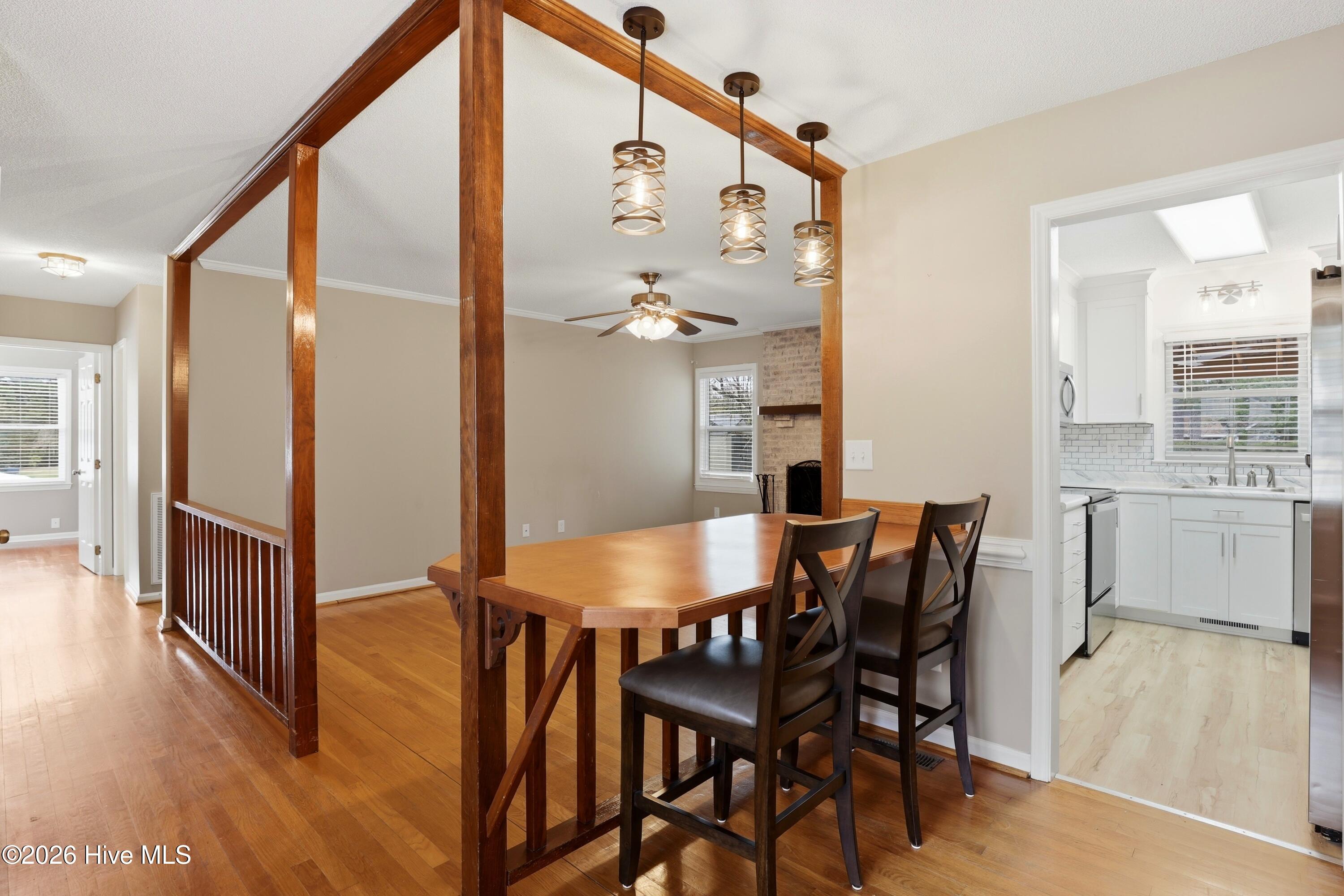 100553315 | Photo 11