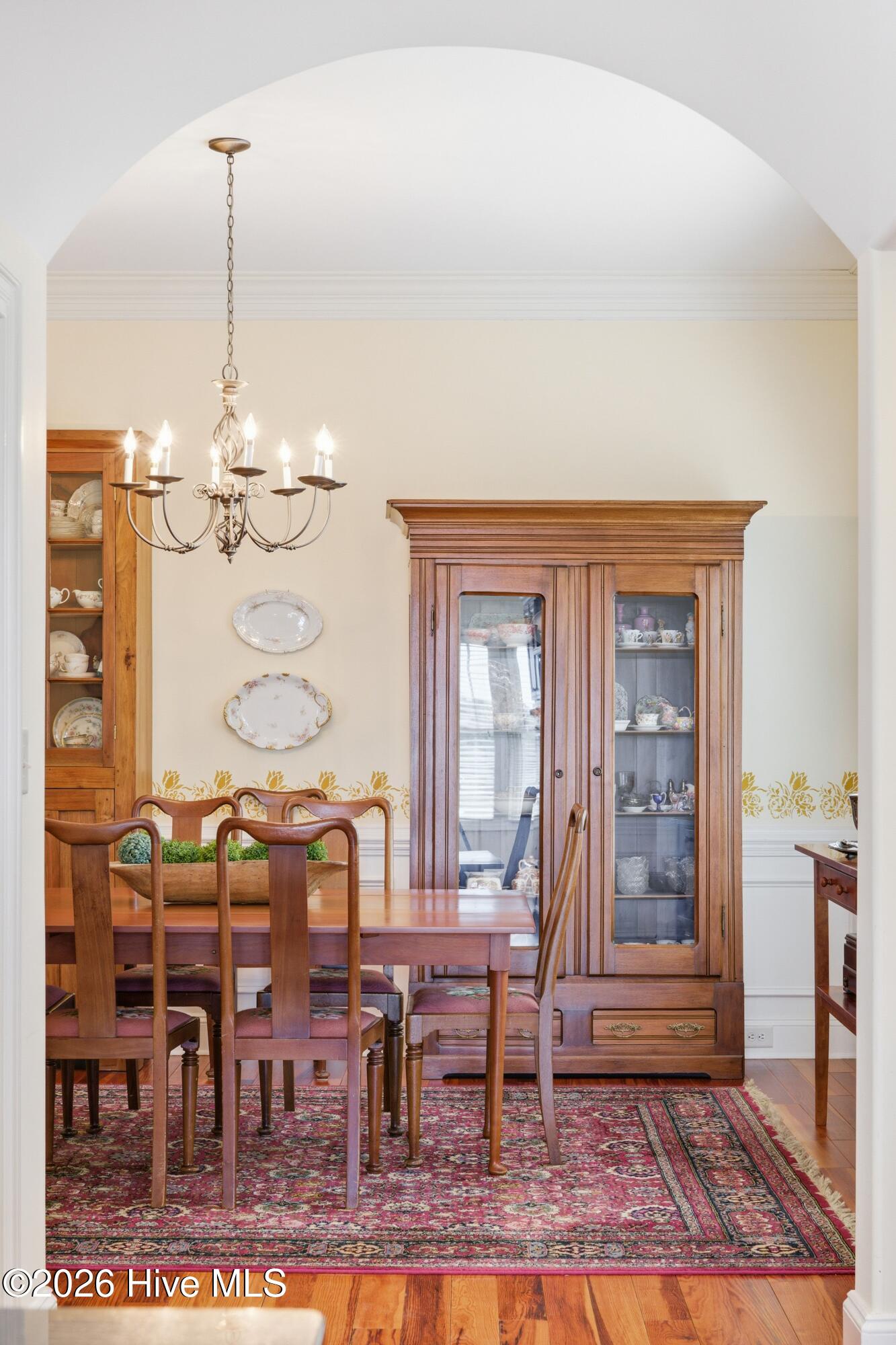 100564058 | Photo 32