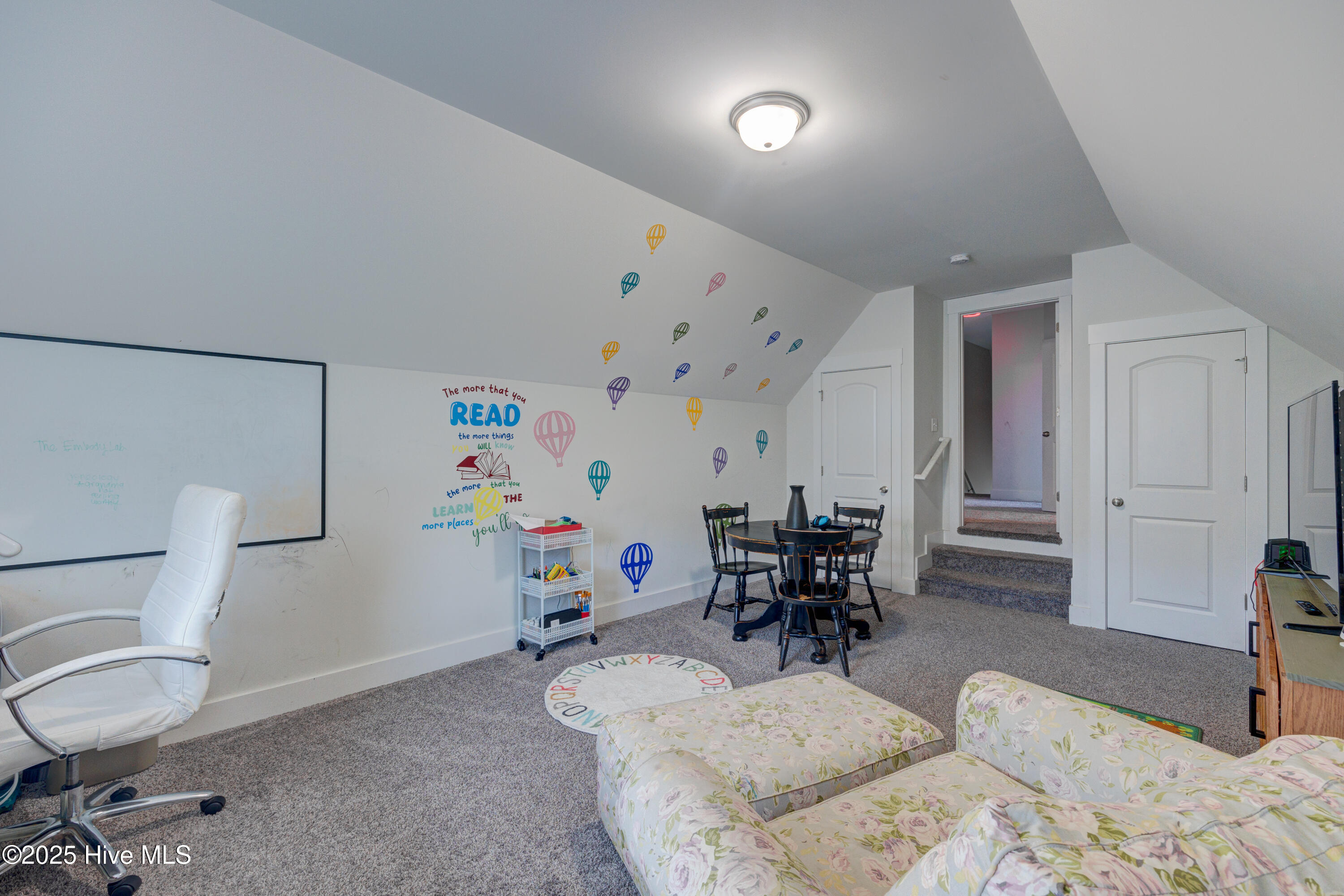 100534229 | Photo 34