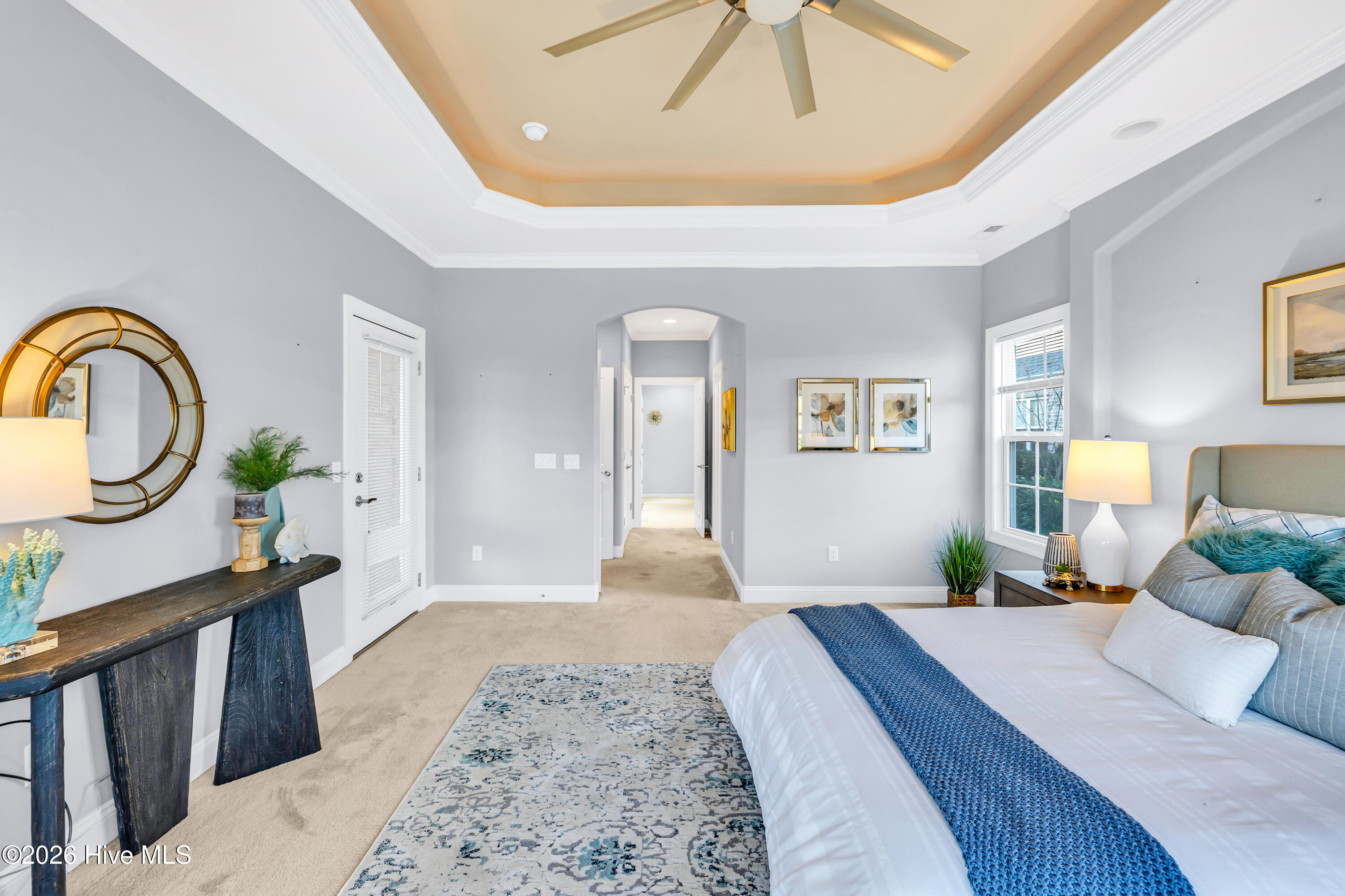 100550205 | Photo 26