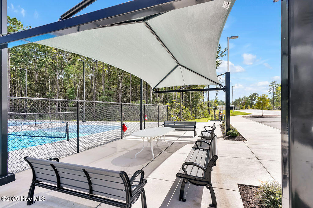 100535984 | Photo 129