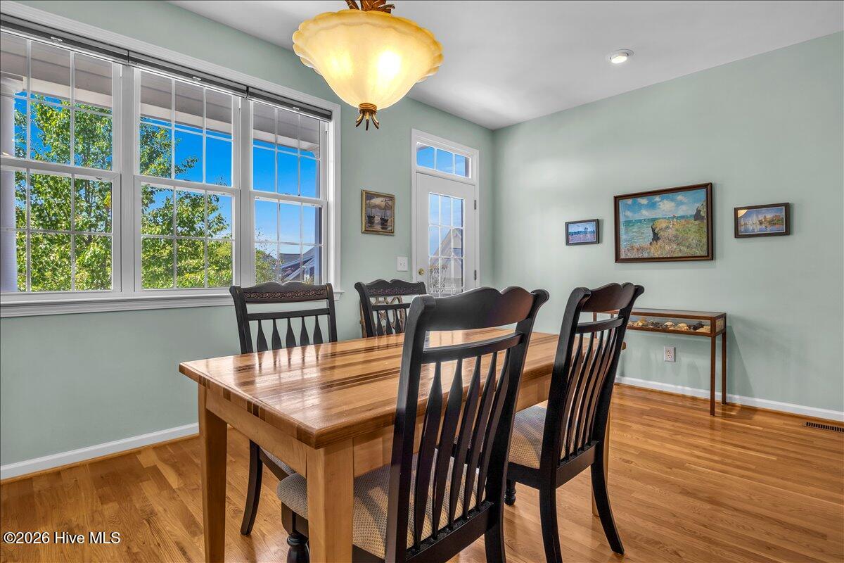 100566534 | Photo 10