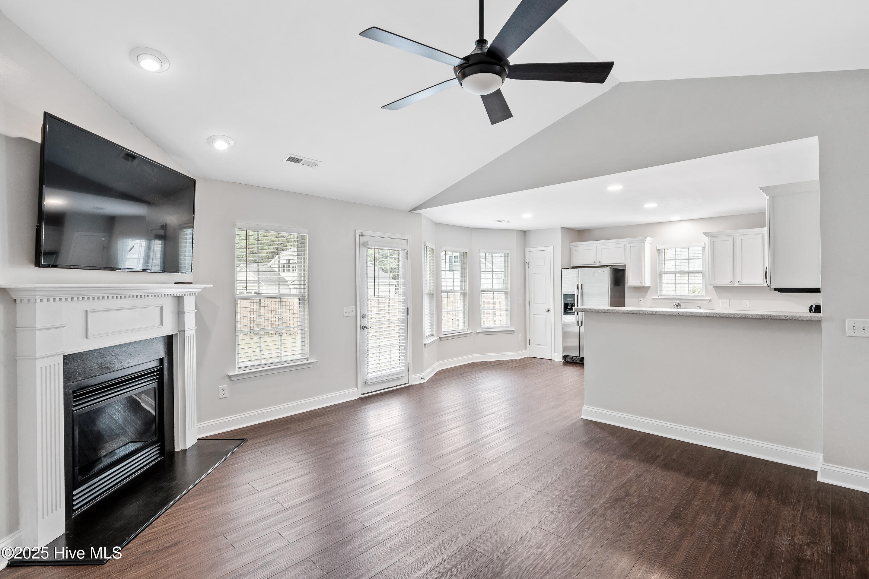 4353 Frying Pan MLS-14