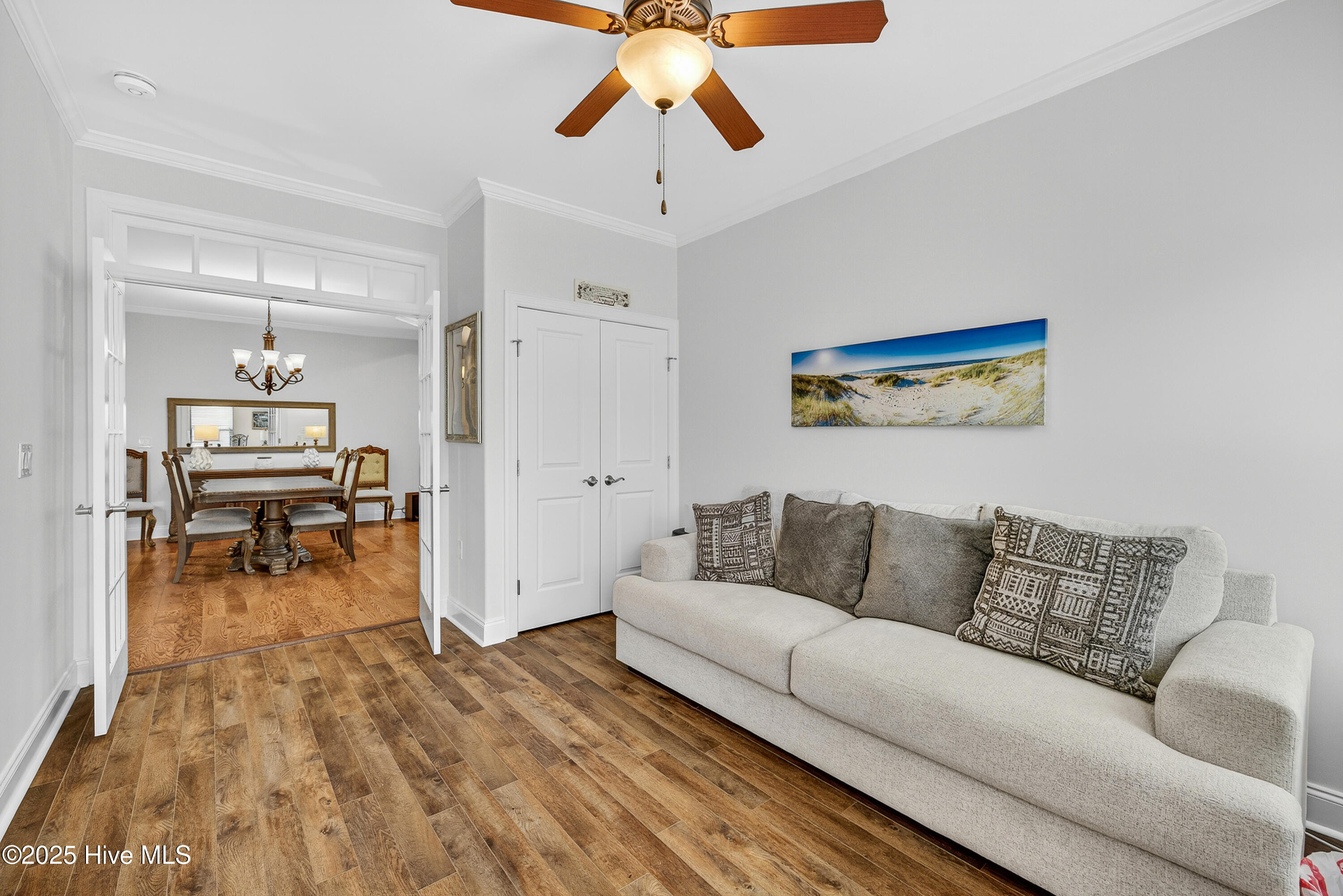 100535228 | Photo 16