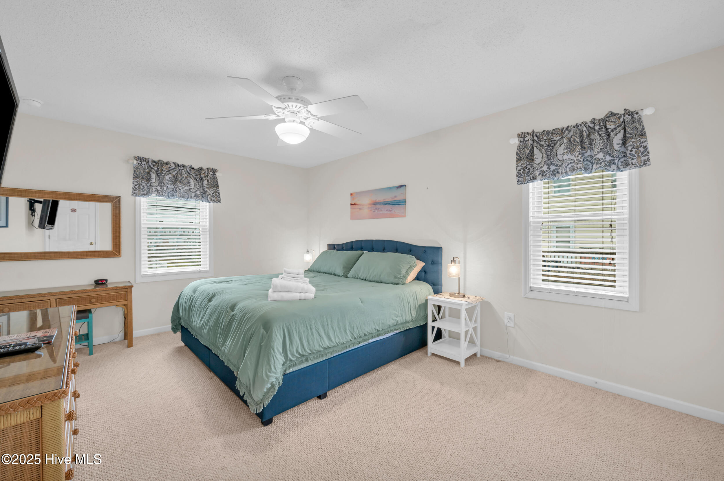 100543103 | Photo 30