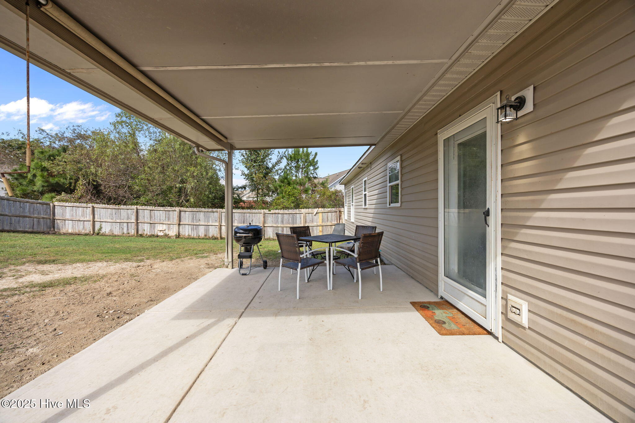 100530161 | Photo 41