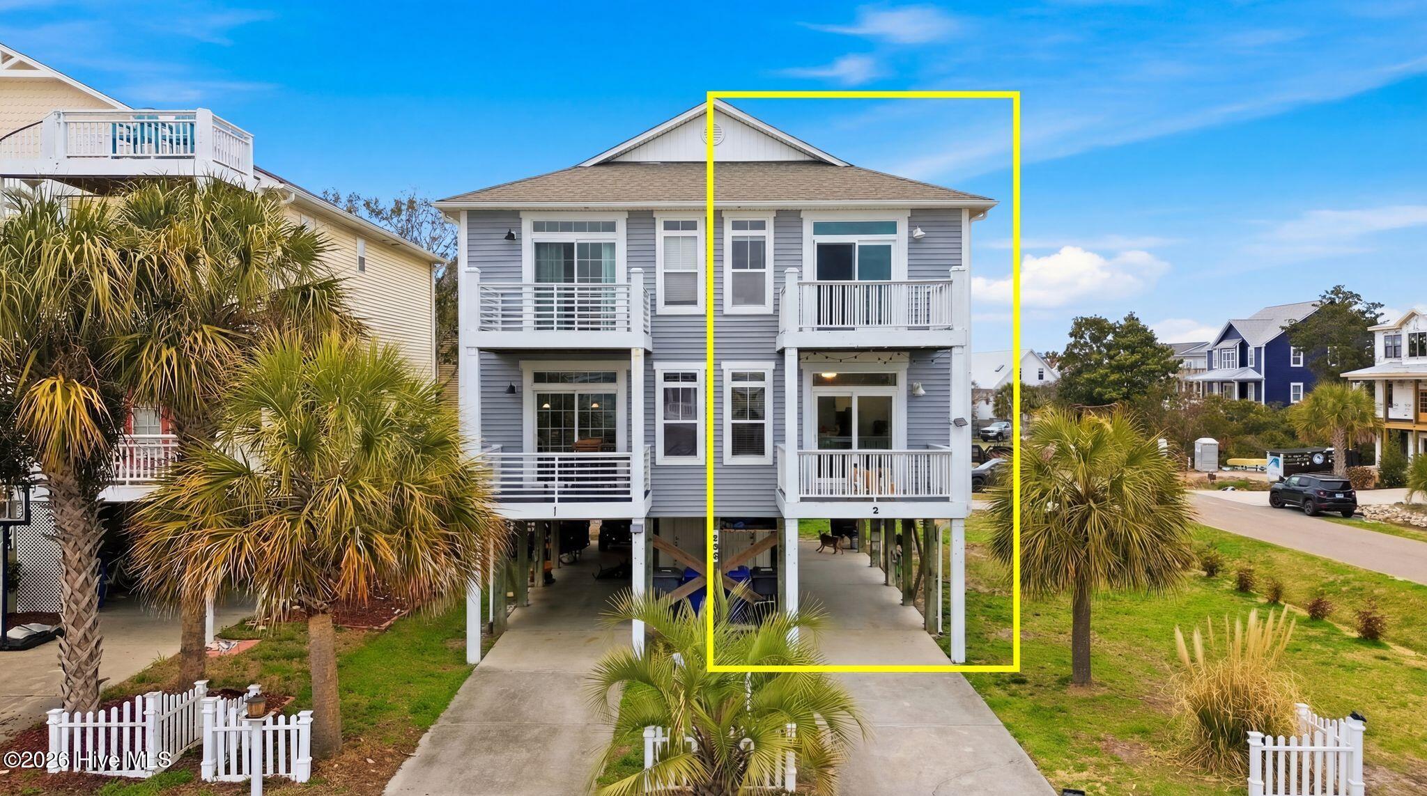 100558229 | Photo 48