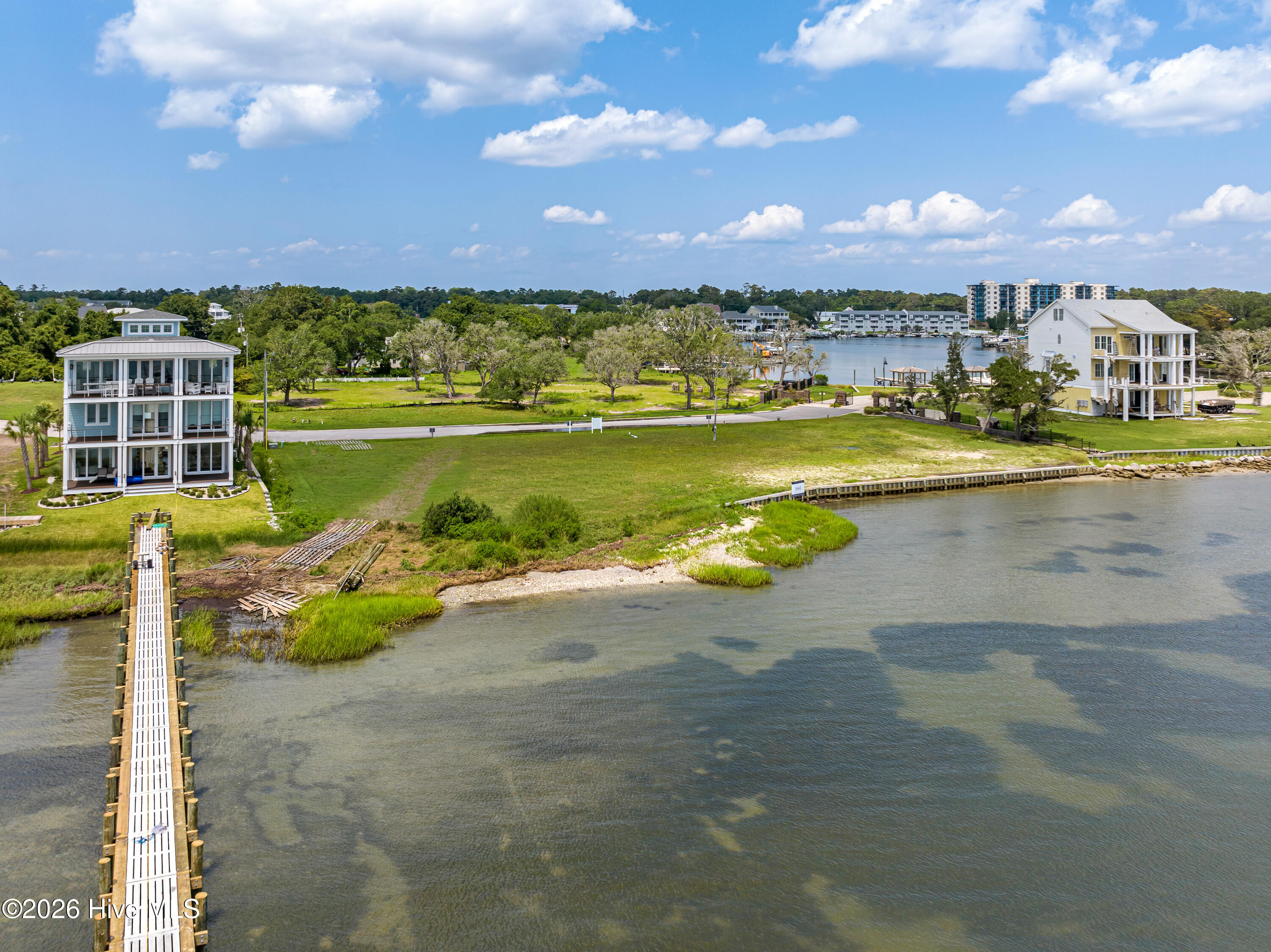 4729 S Shore Drive,Morehead City