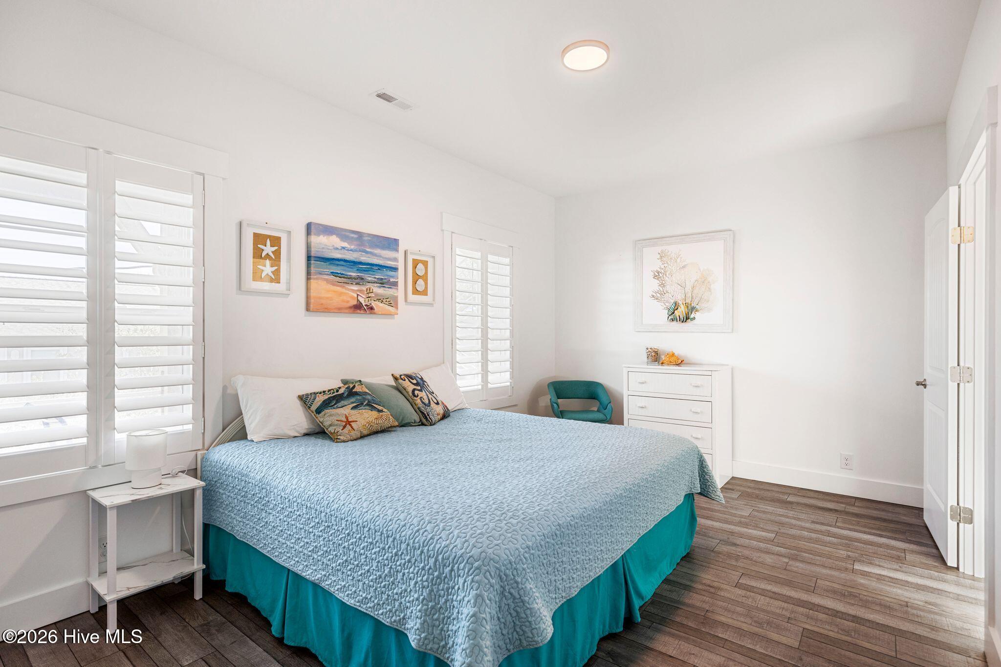 100551574 | Photo 30