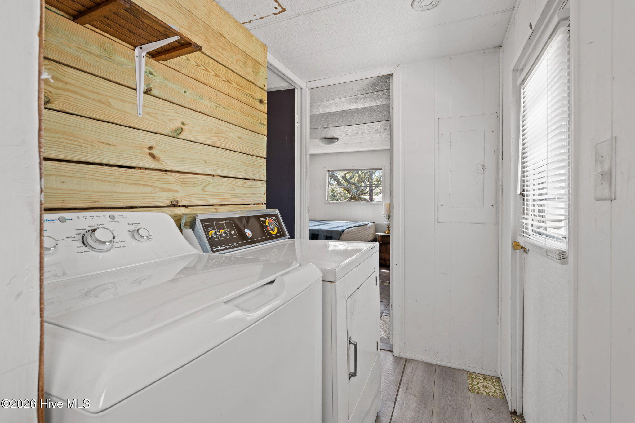 100564786 | Photo 13