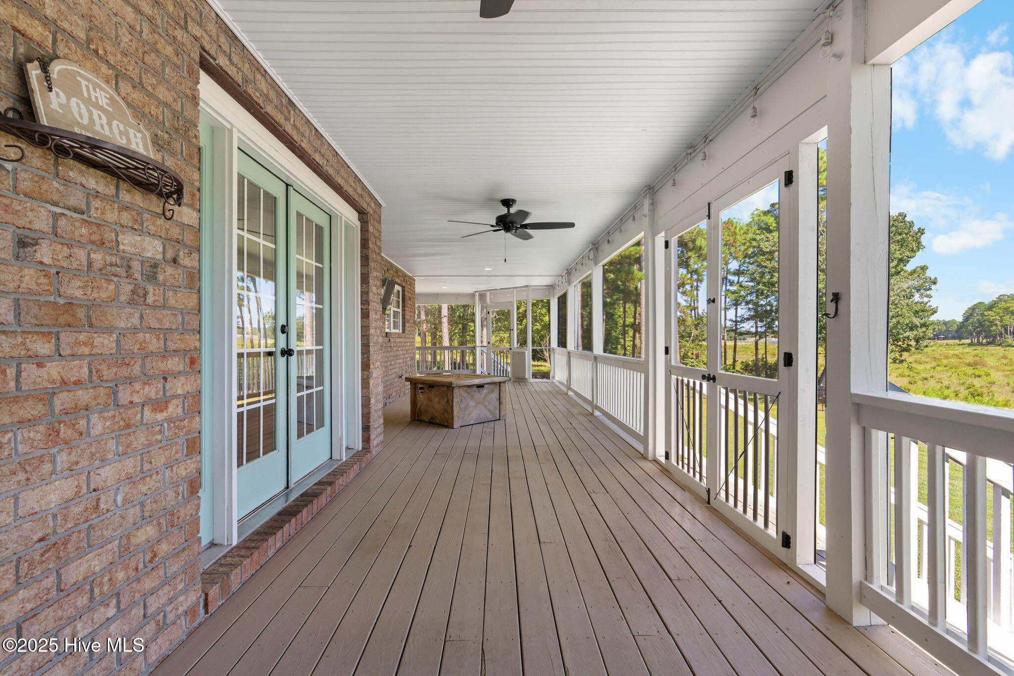 100526729 | Photo 77