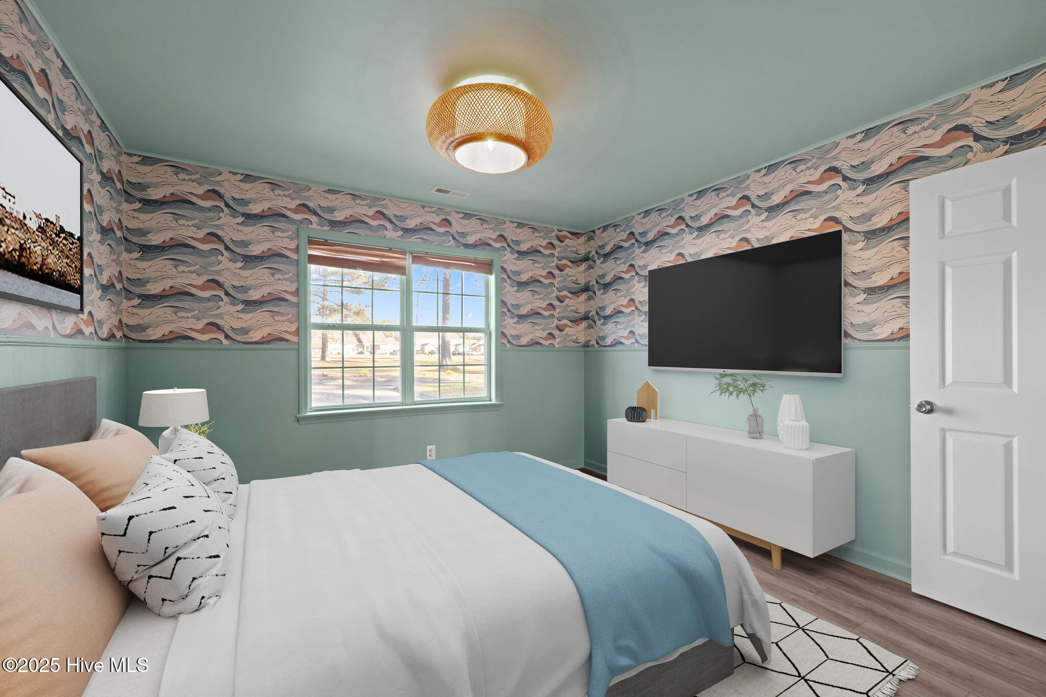 100542316 | Photo 15