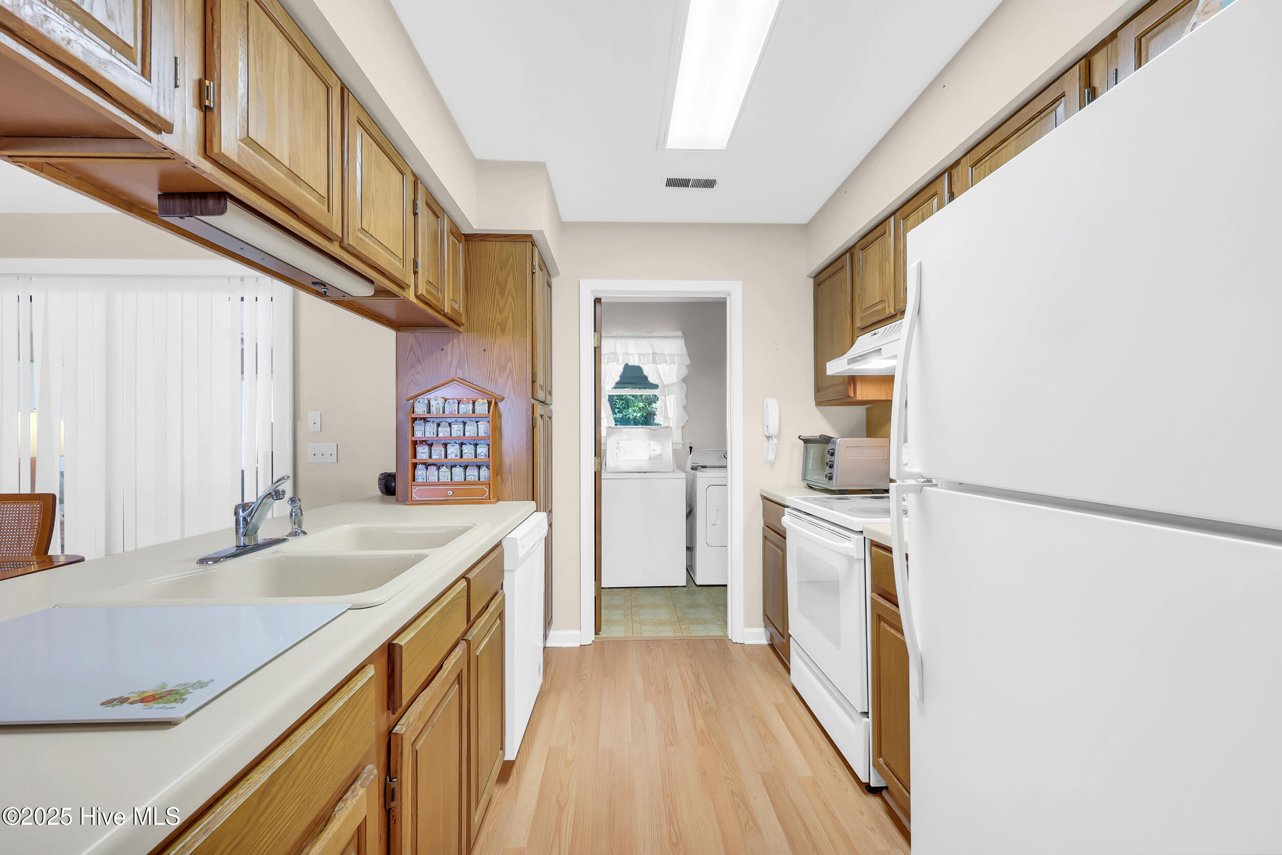 100535037 | Photo 20