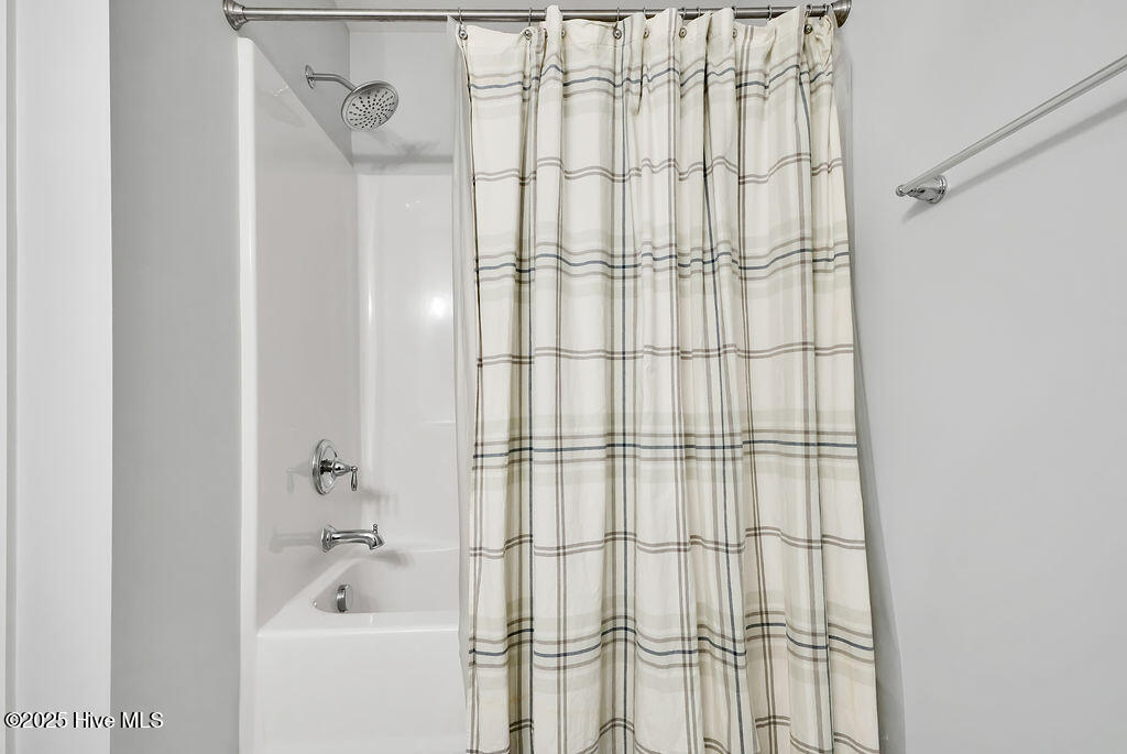 100537536 | Photo 38