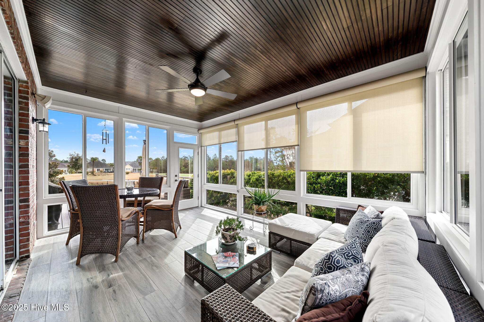 100544684 | Photo 27