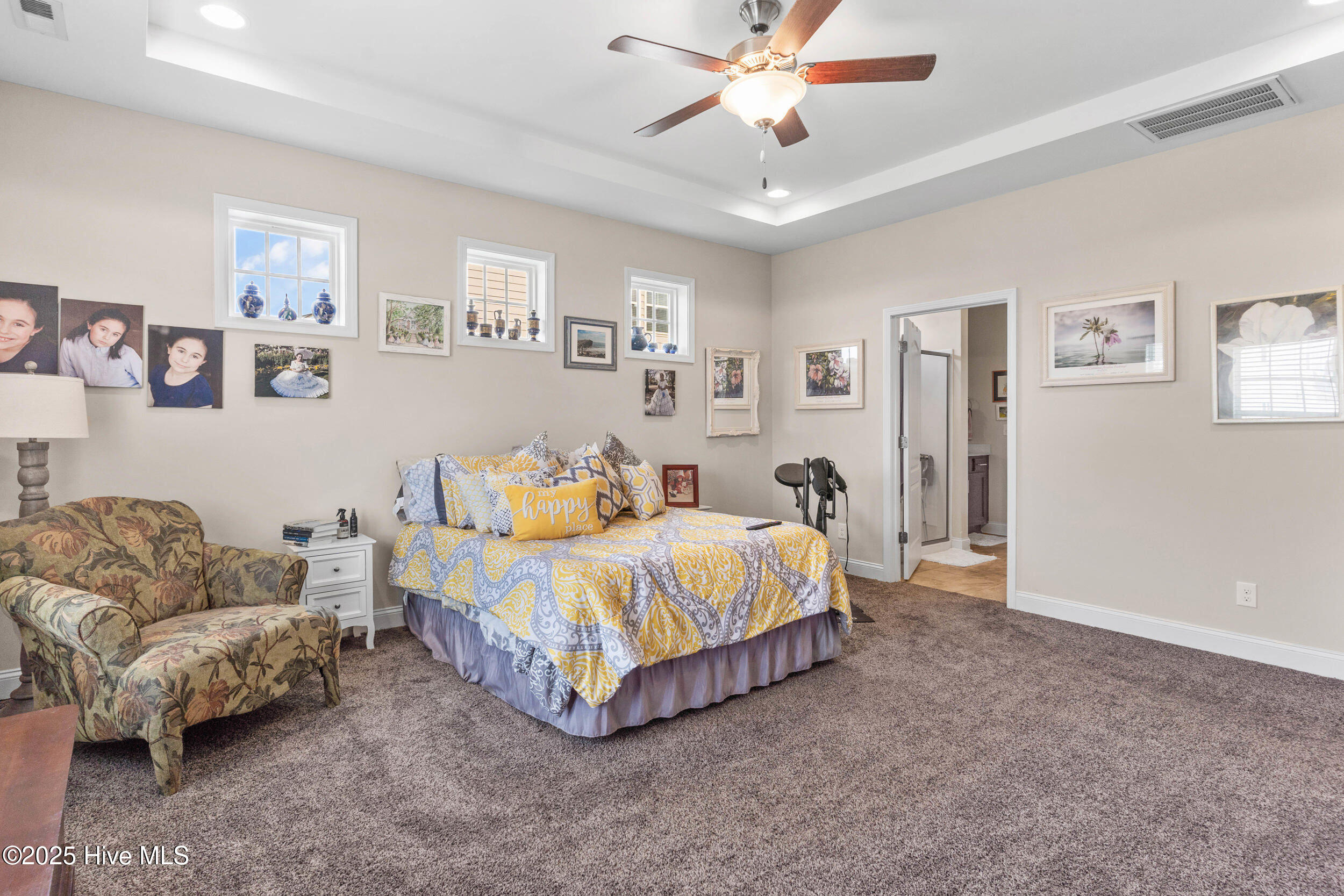 100513907 | Photo 16