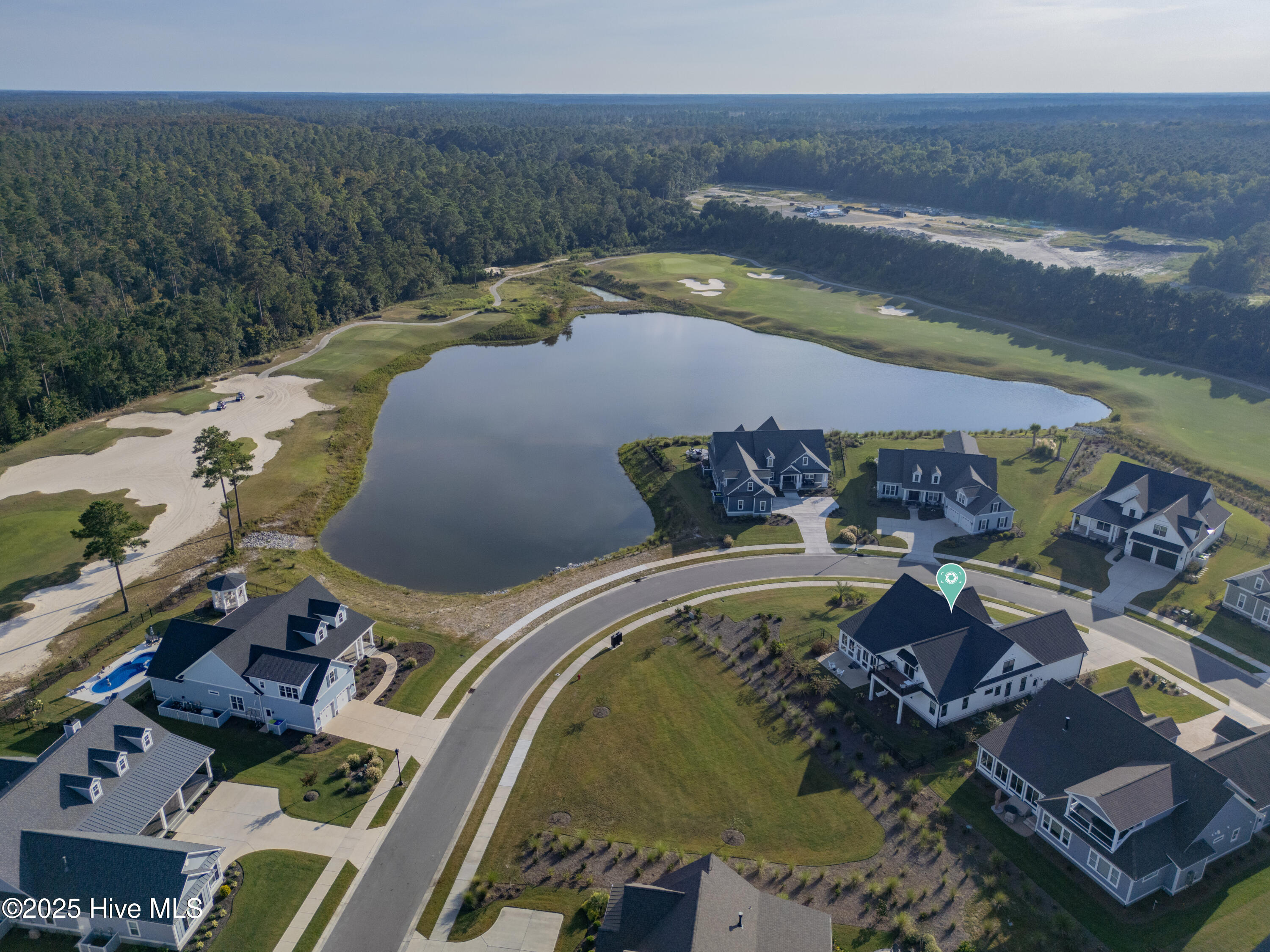 100557399 | Photo 82