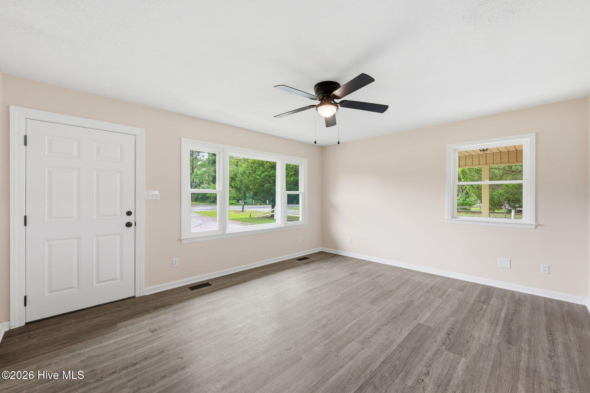 1040 Broad Creek Road,New Bern