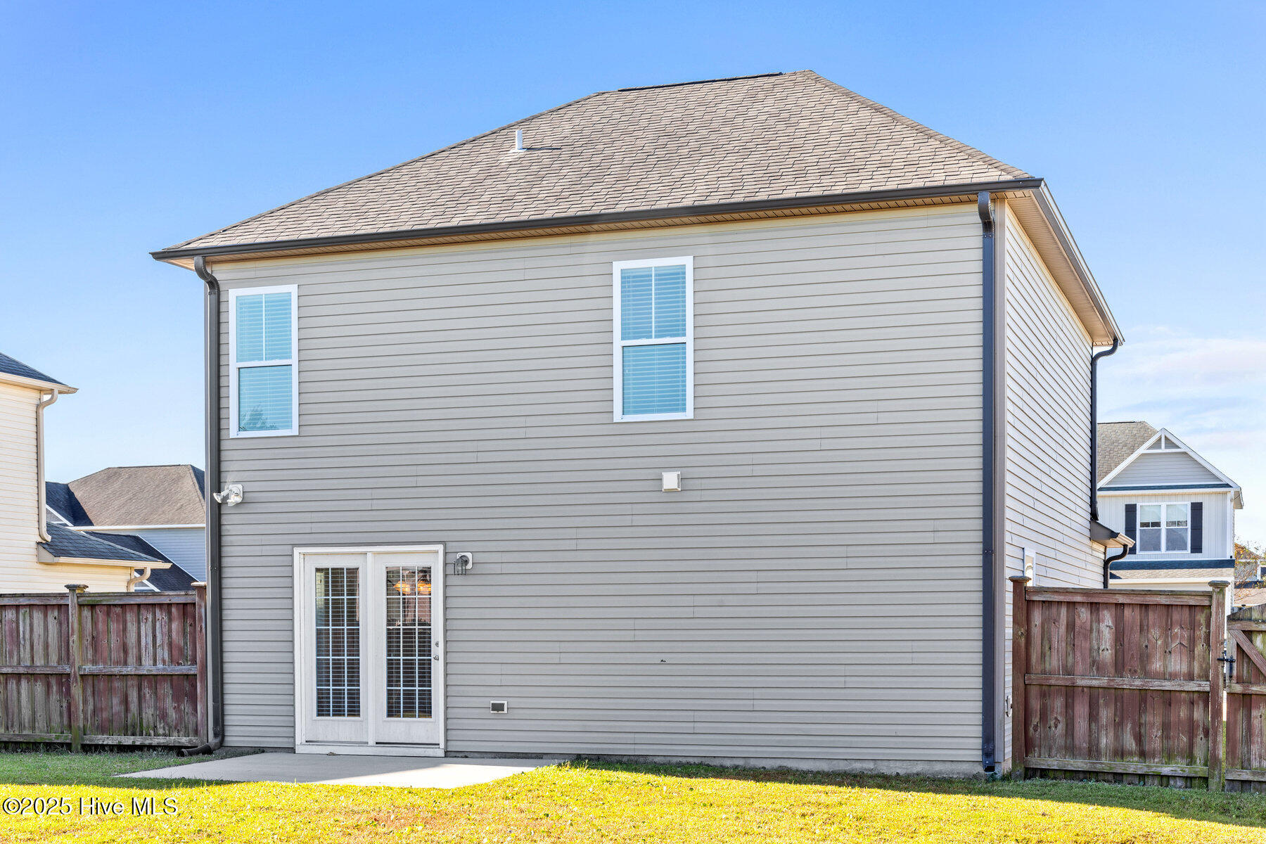 100538426 | Photo 33