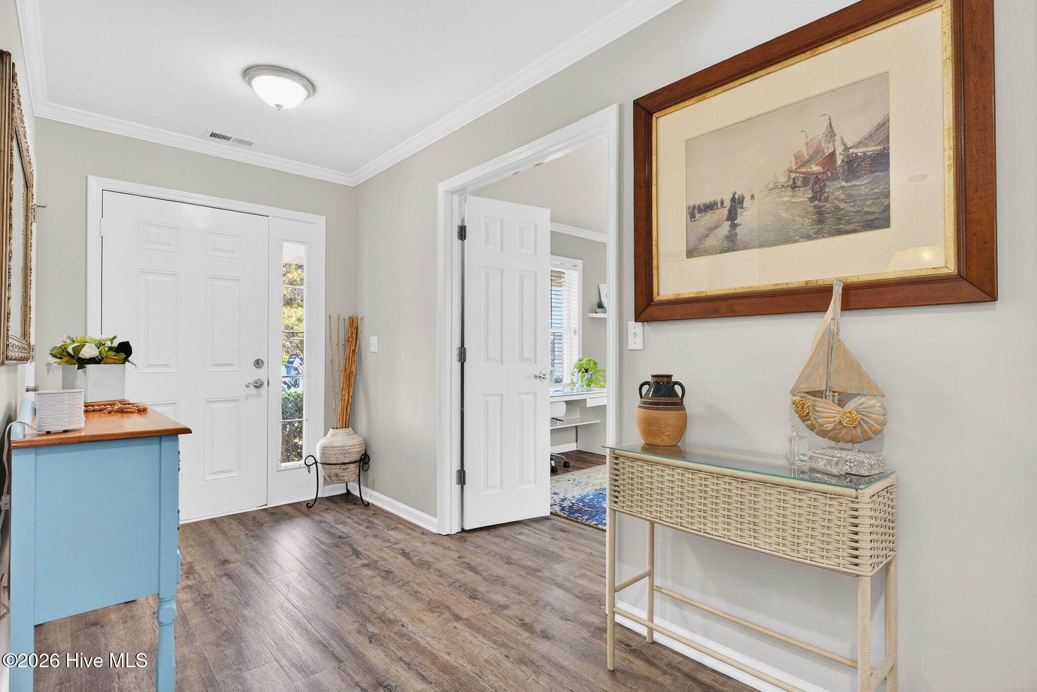 100562589 | Photo 21