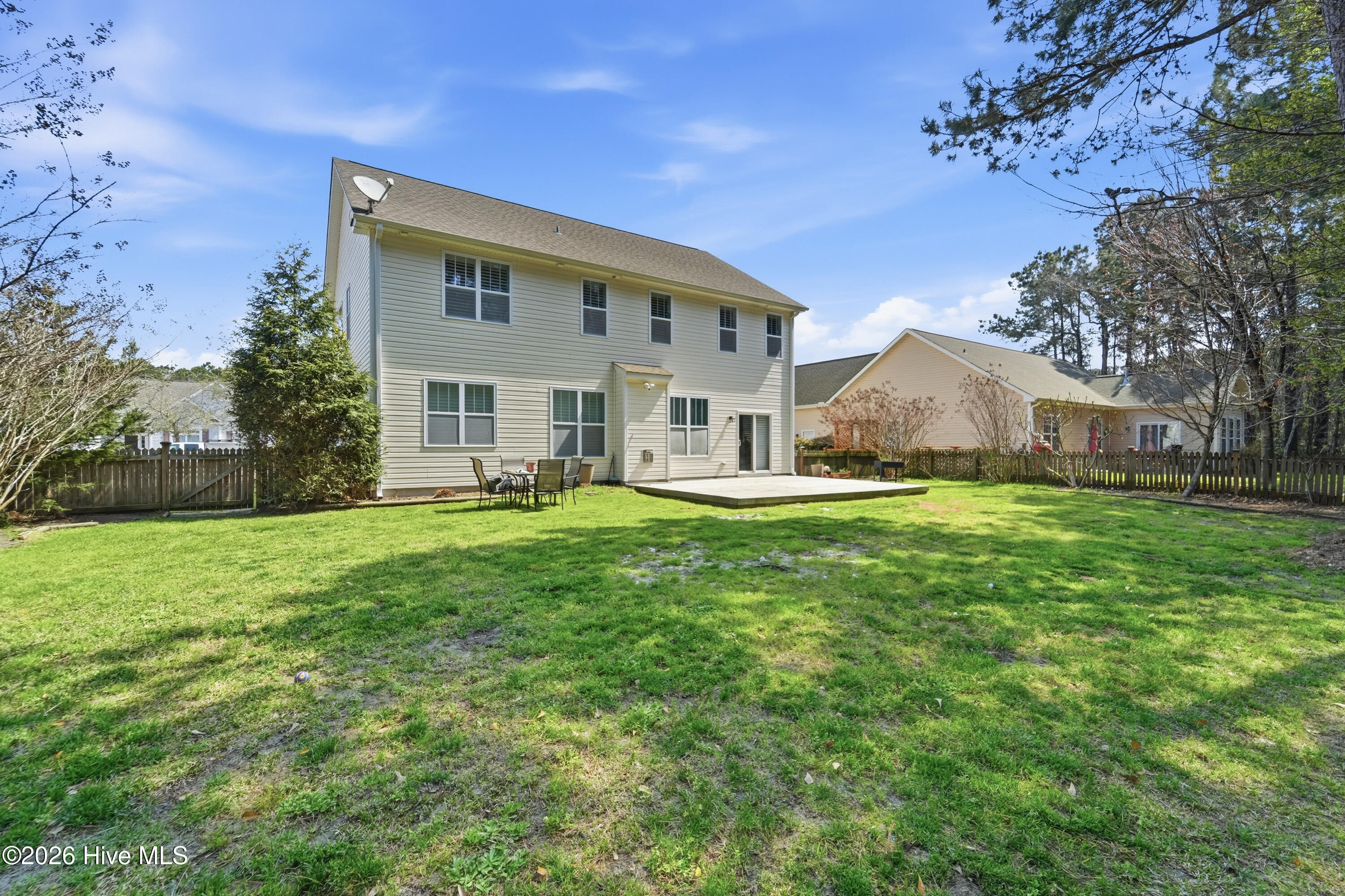 100562965 | Photo 34