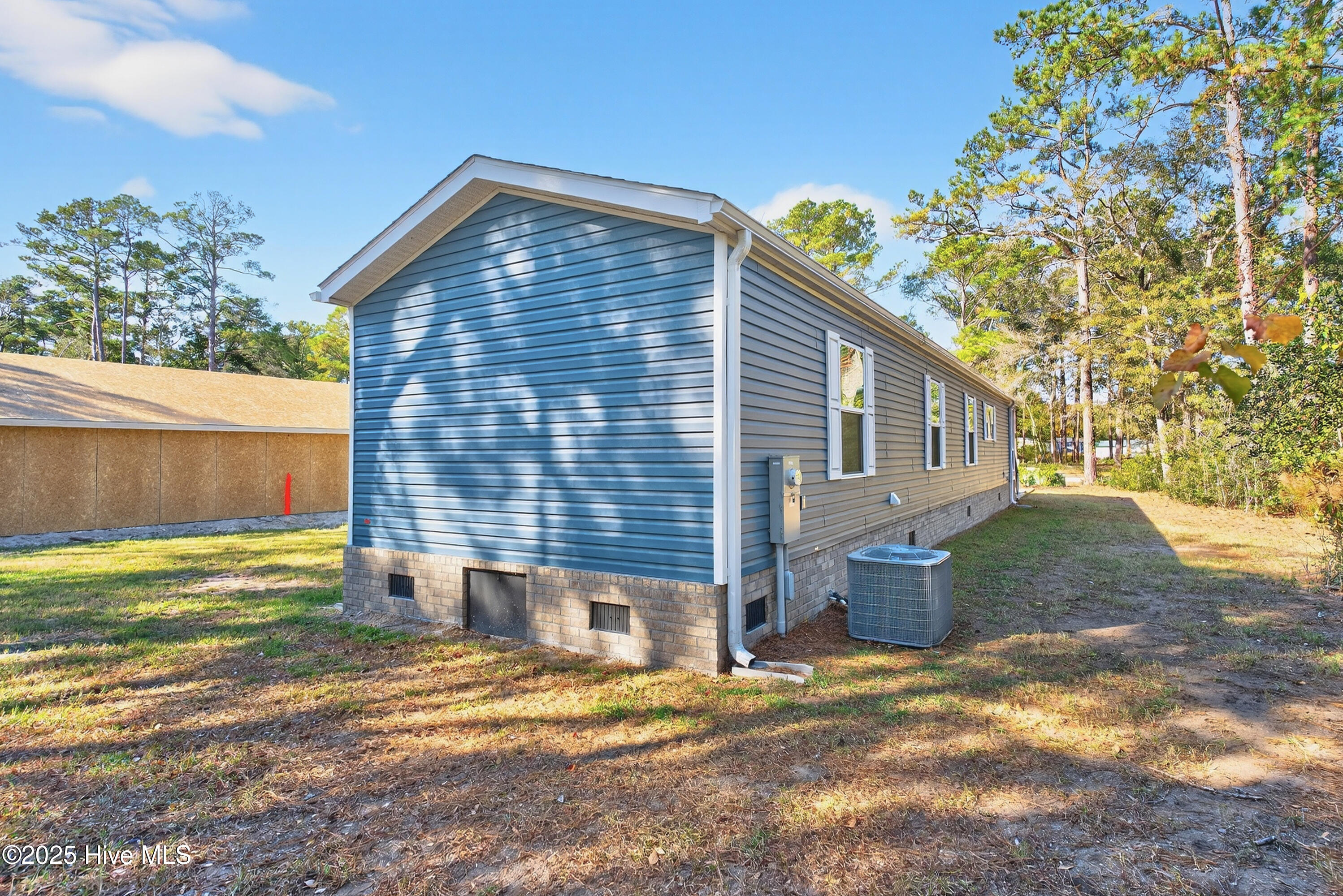 100542512 | Photo 49