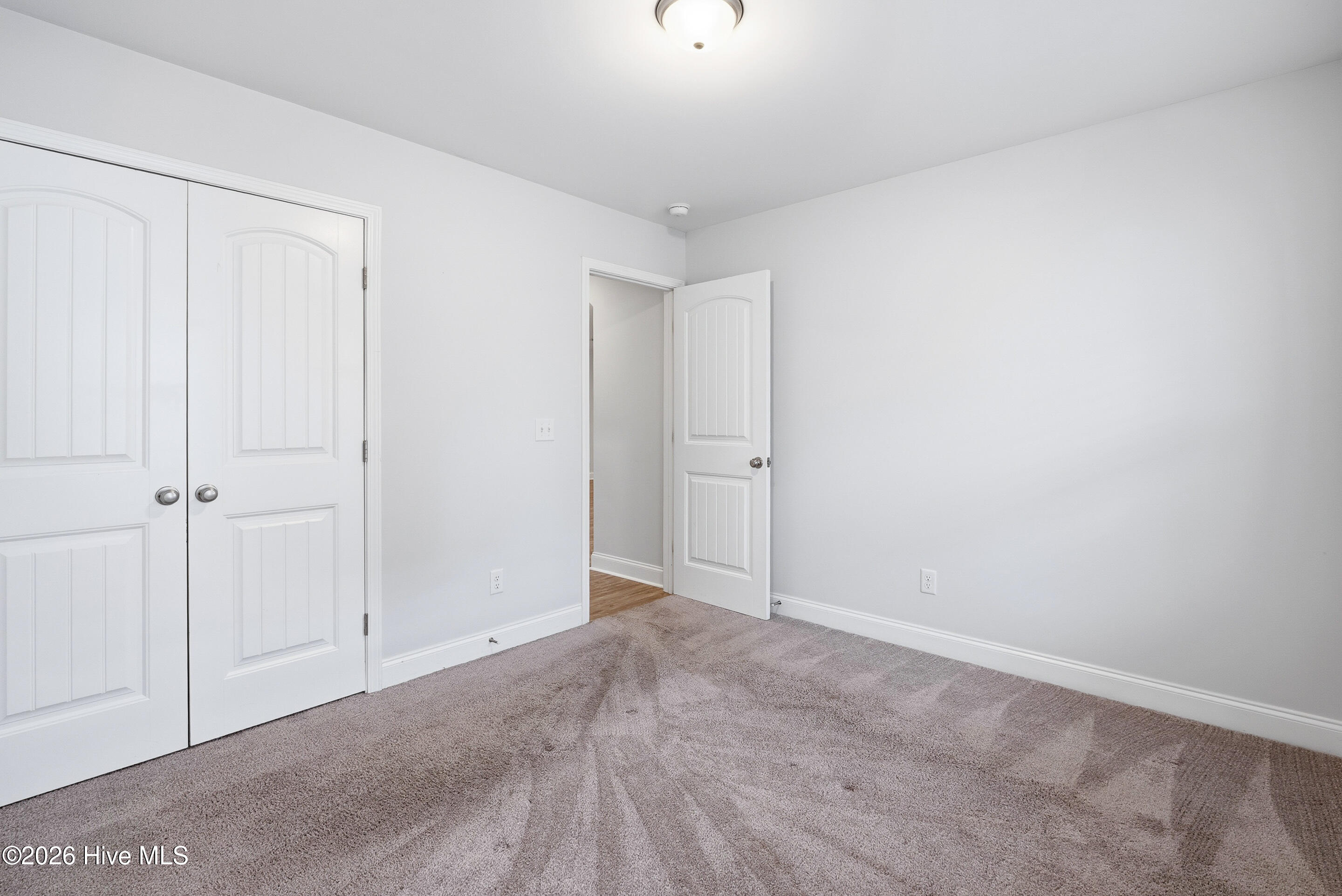 100557566 | Photo 32