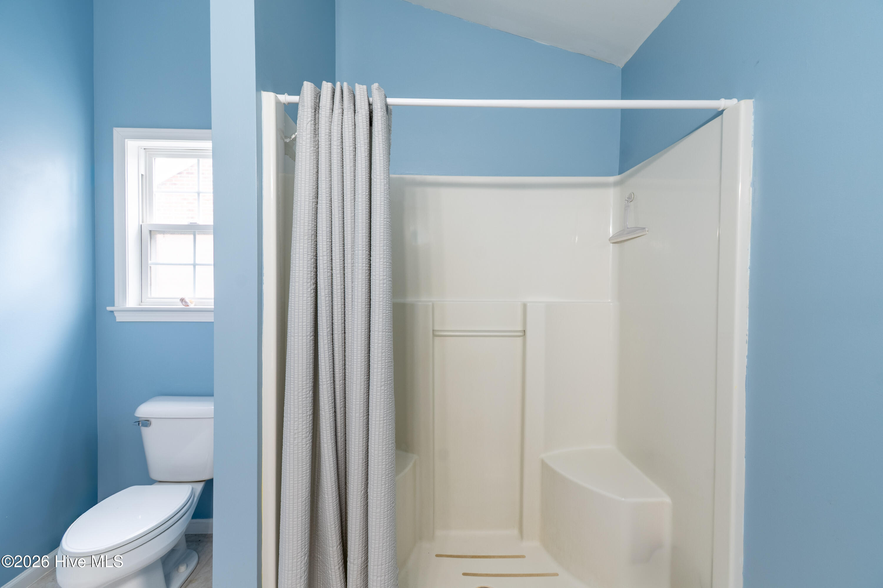 100554380 | Photo 20