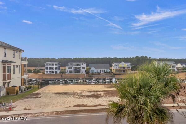 100545282 | Photo 51