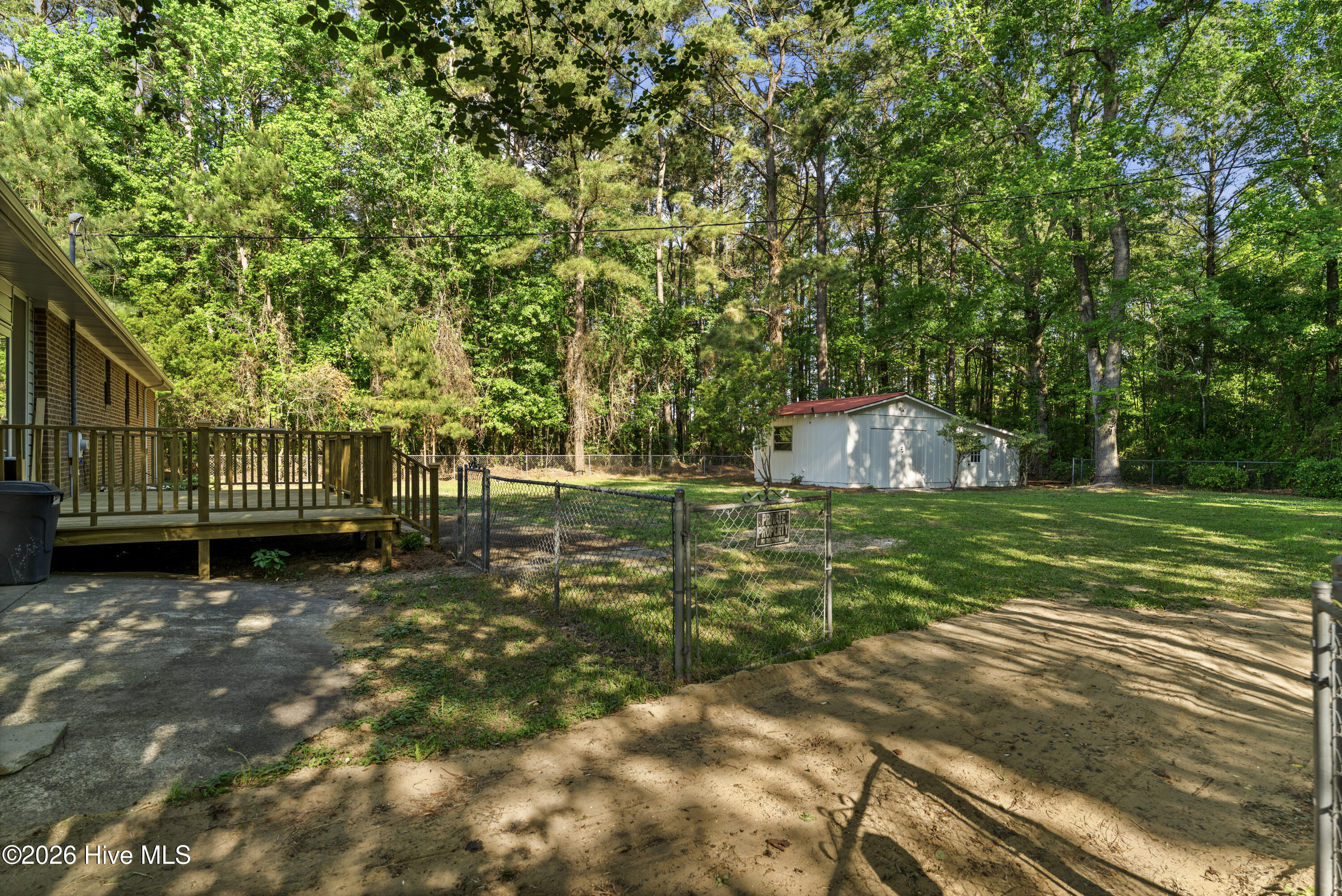 100569297 | Photo 31