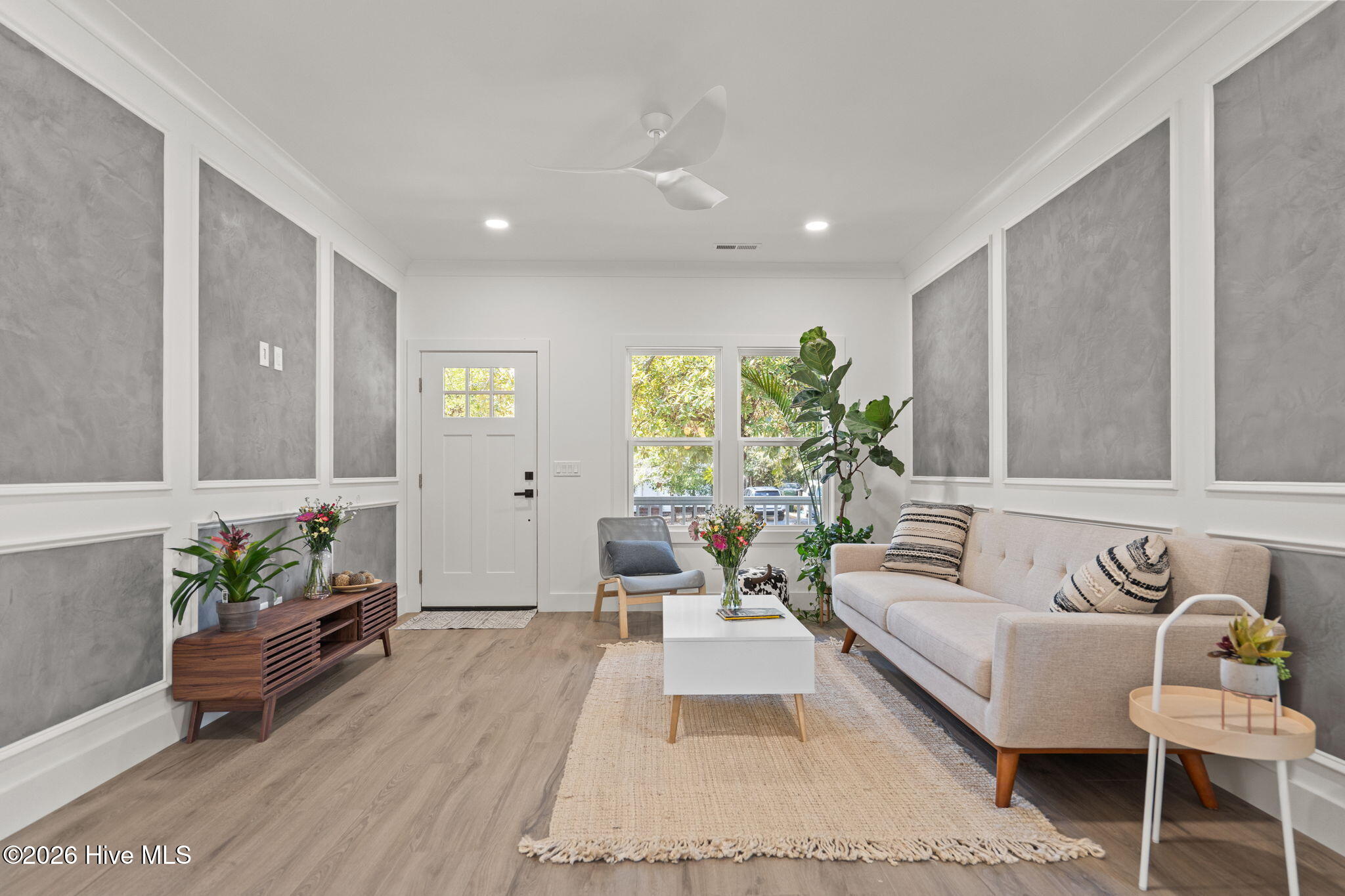 100553901 | Photo 10