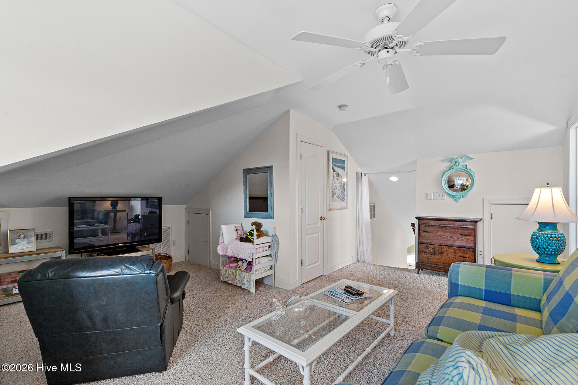 100554340 | Photo 44