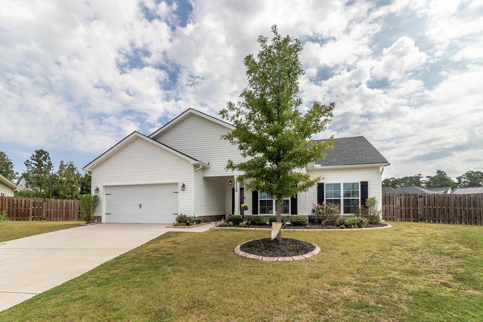 5-web-or-mls-4020 PENSACOLA WAY ©-0683
