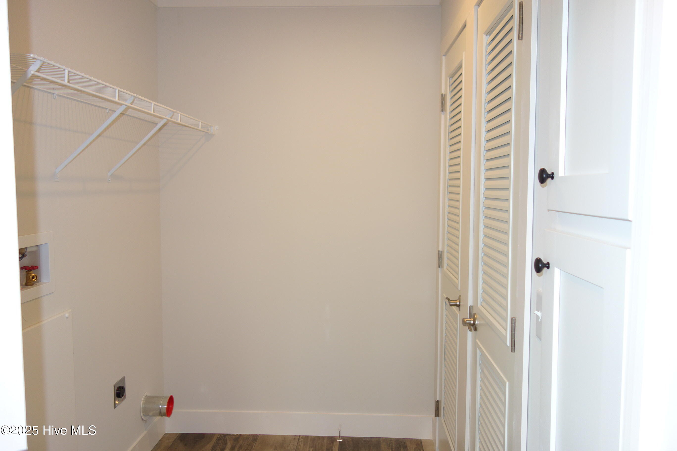 100514652 | Photo 10