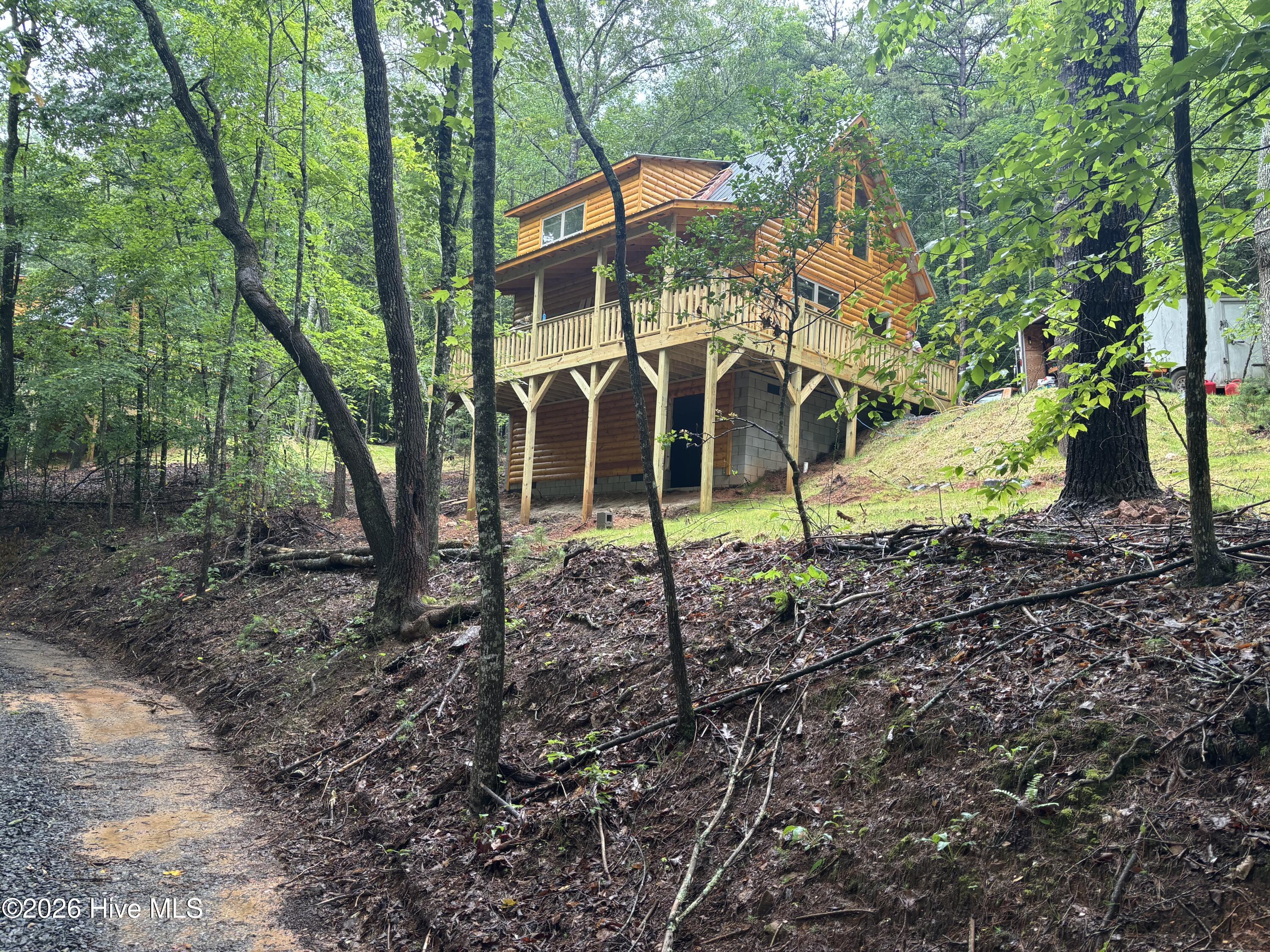732 Whispering Ridge Drive