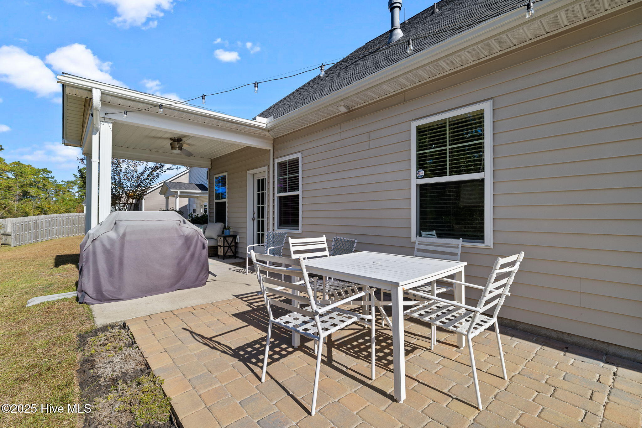 100541637 | Photo 46