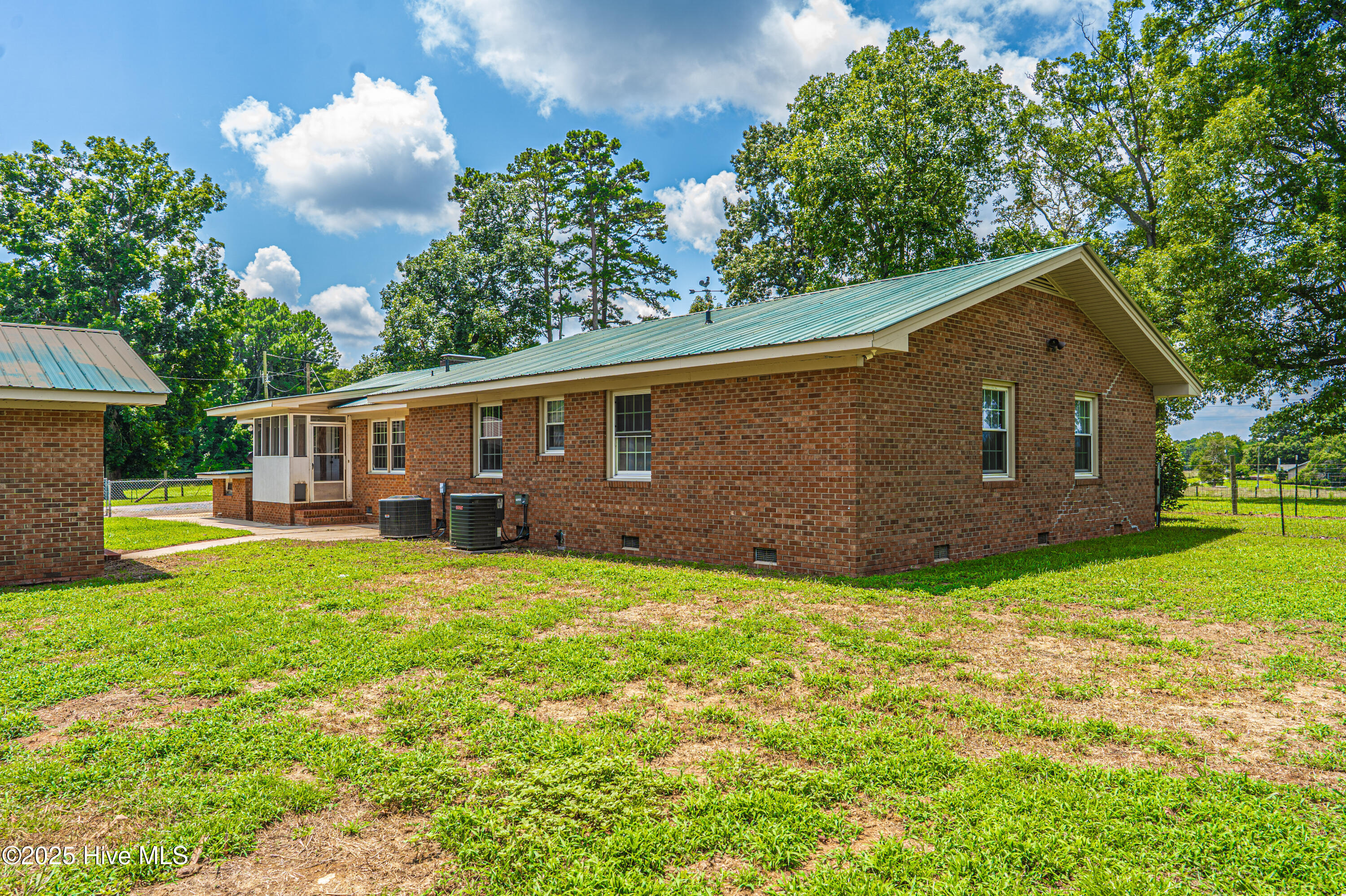 383 Lakey Siding Road