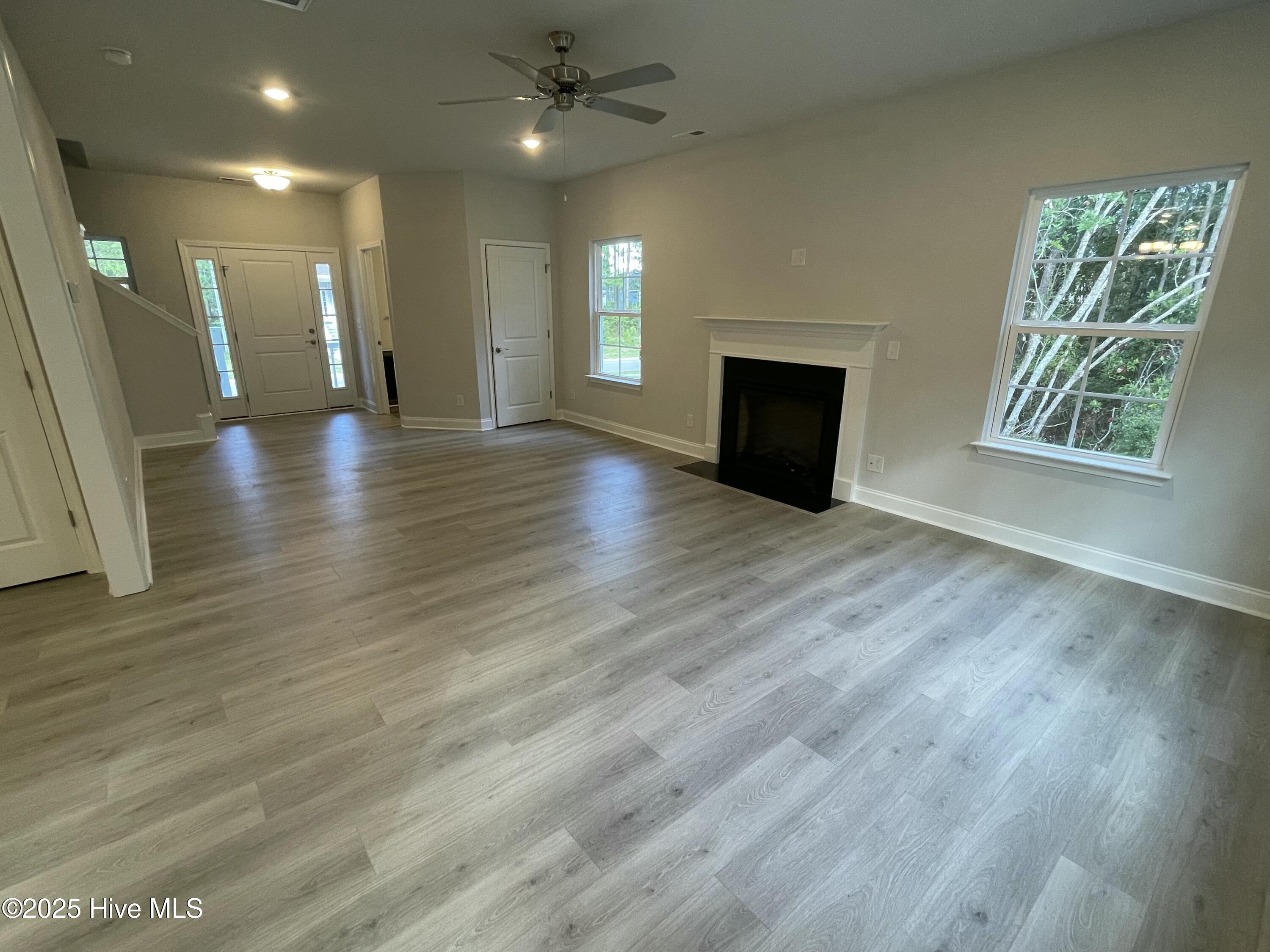 100422269 | Photo 23