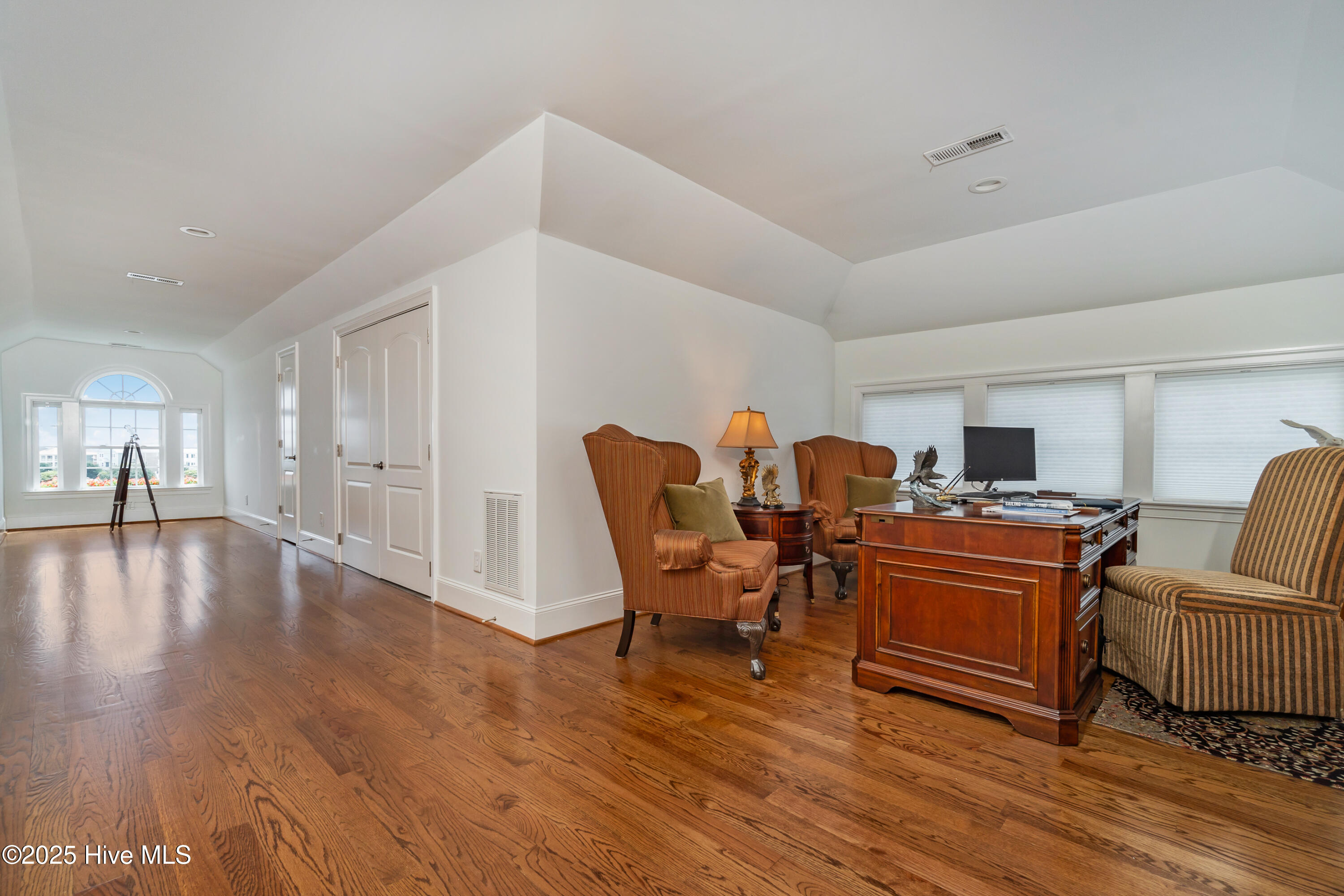 flex space on 4th floor