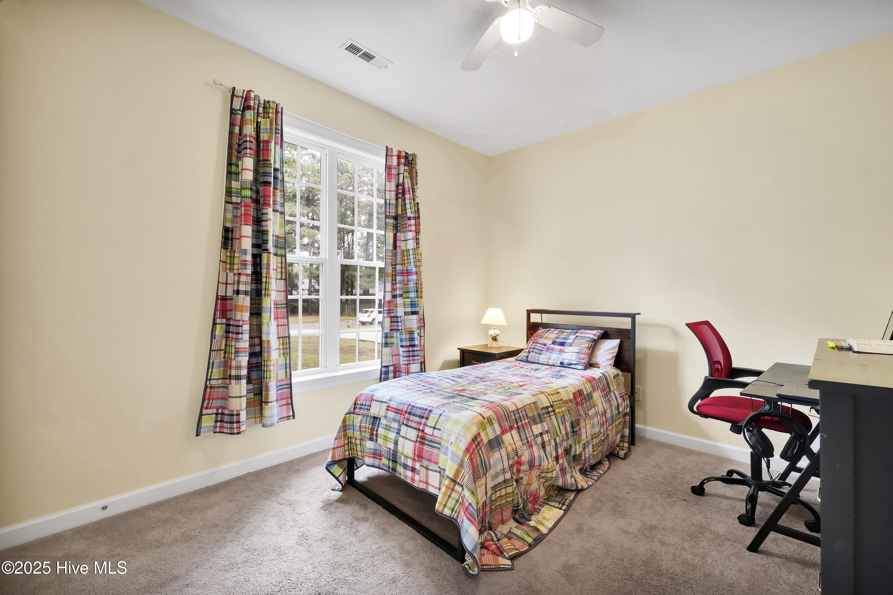 7907 Beaufort Court, Wilmington, NC 28411 – photo 12: 7907BeaufortCourt-19