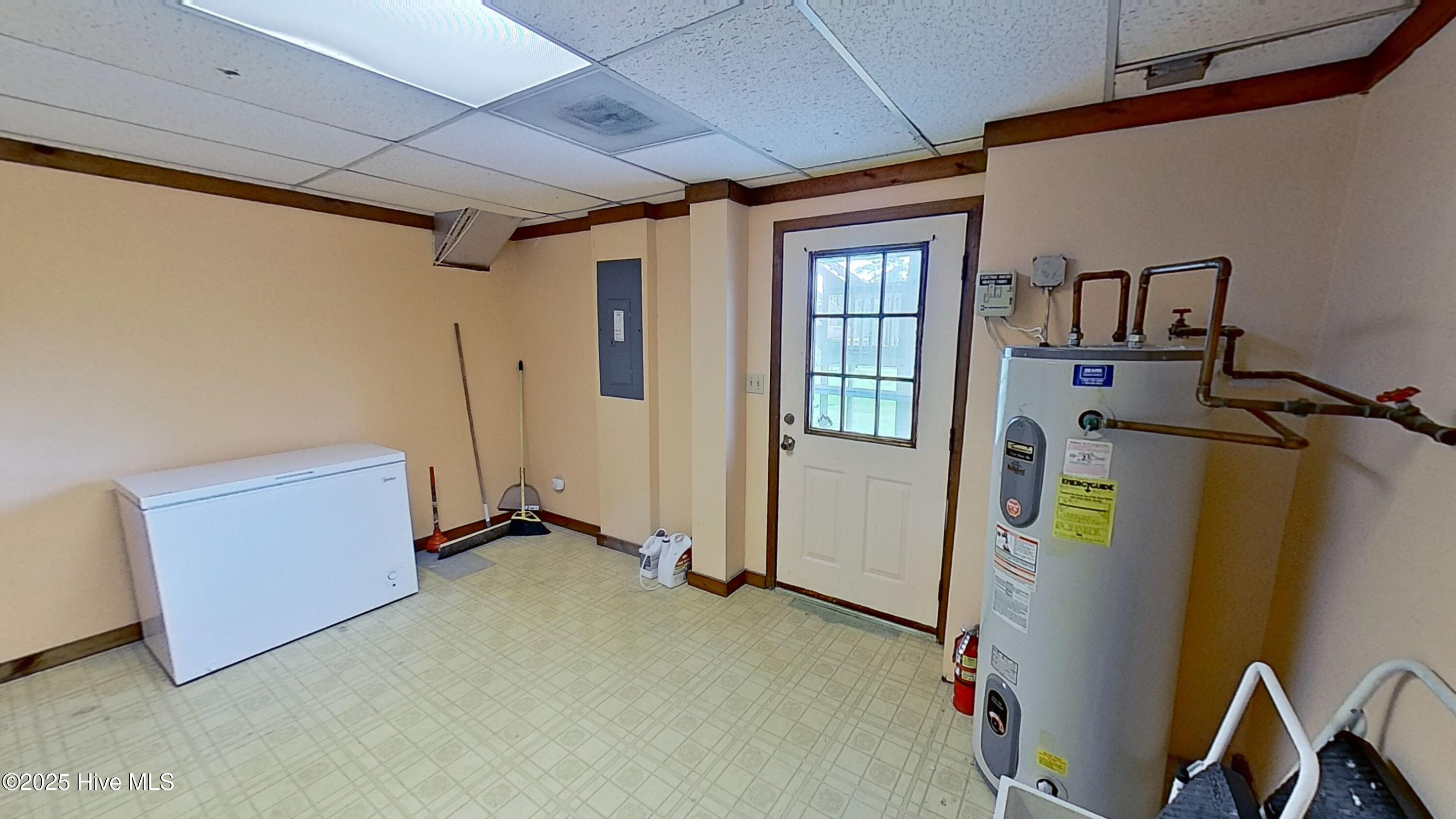 100543059 | Photo 38