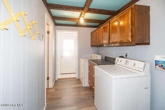 100528759 | Photo 26