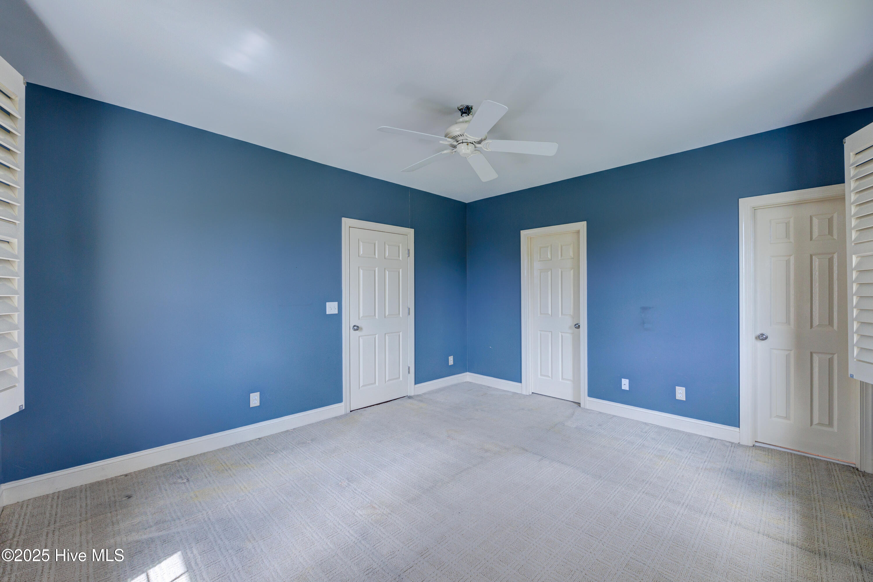 100524082 | Photo 25