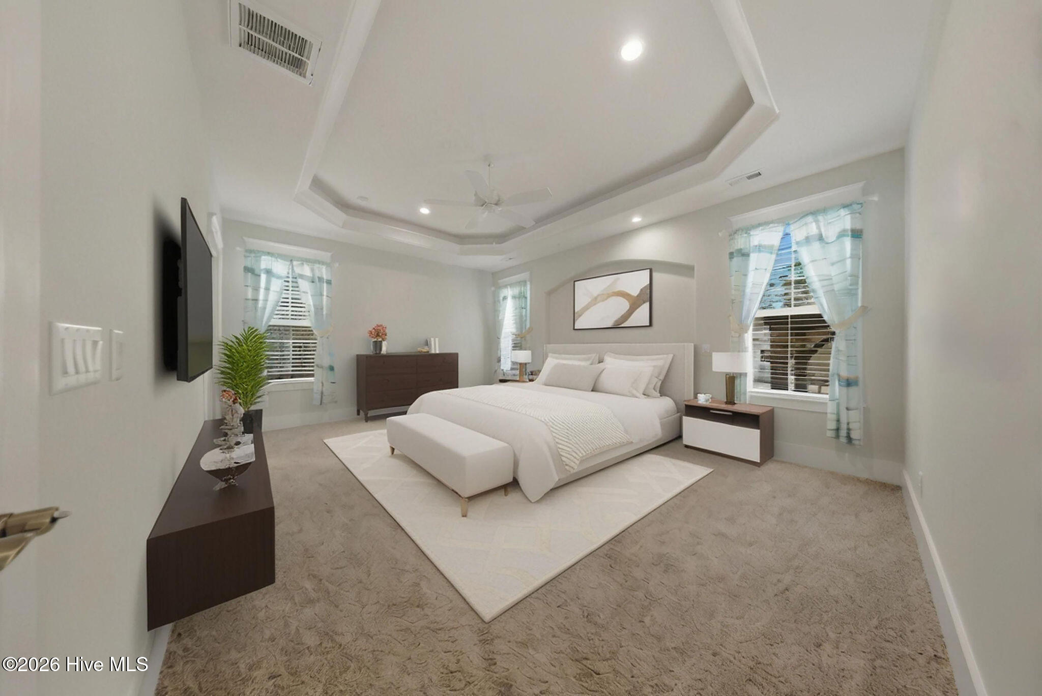 100562967 | Photo 29