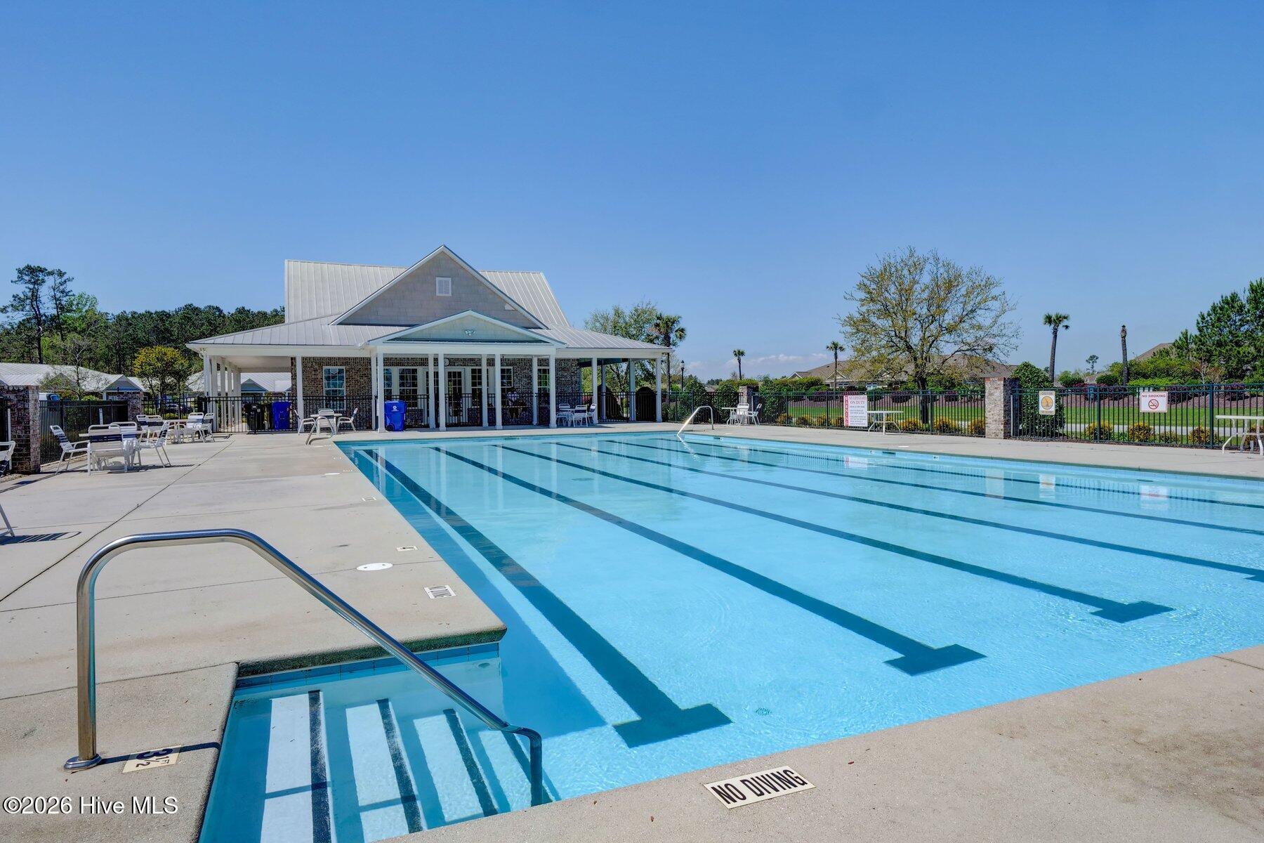 100556434 | Photo 24