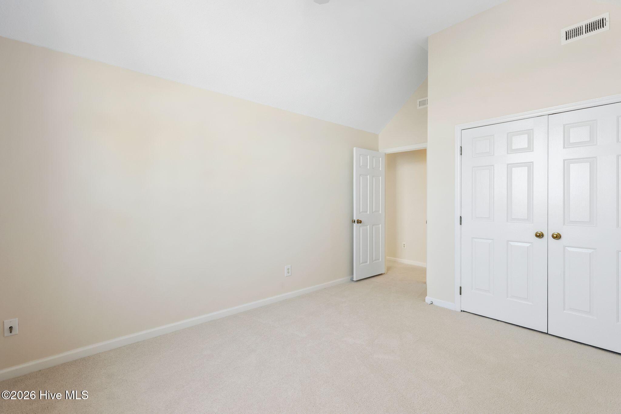 100558031 | Photo 34