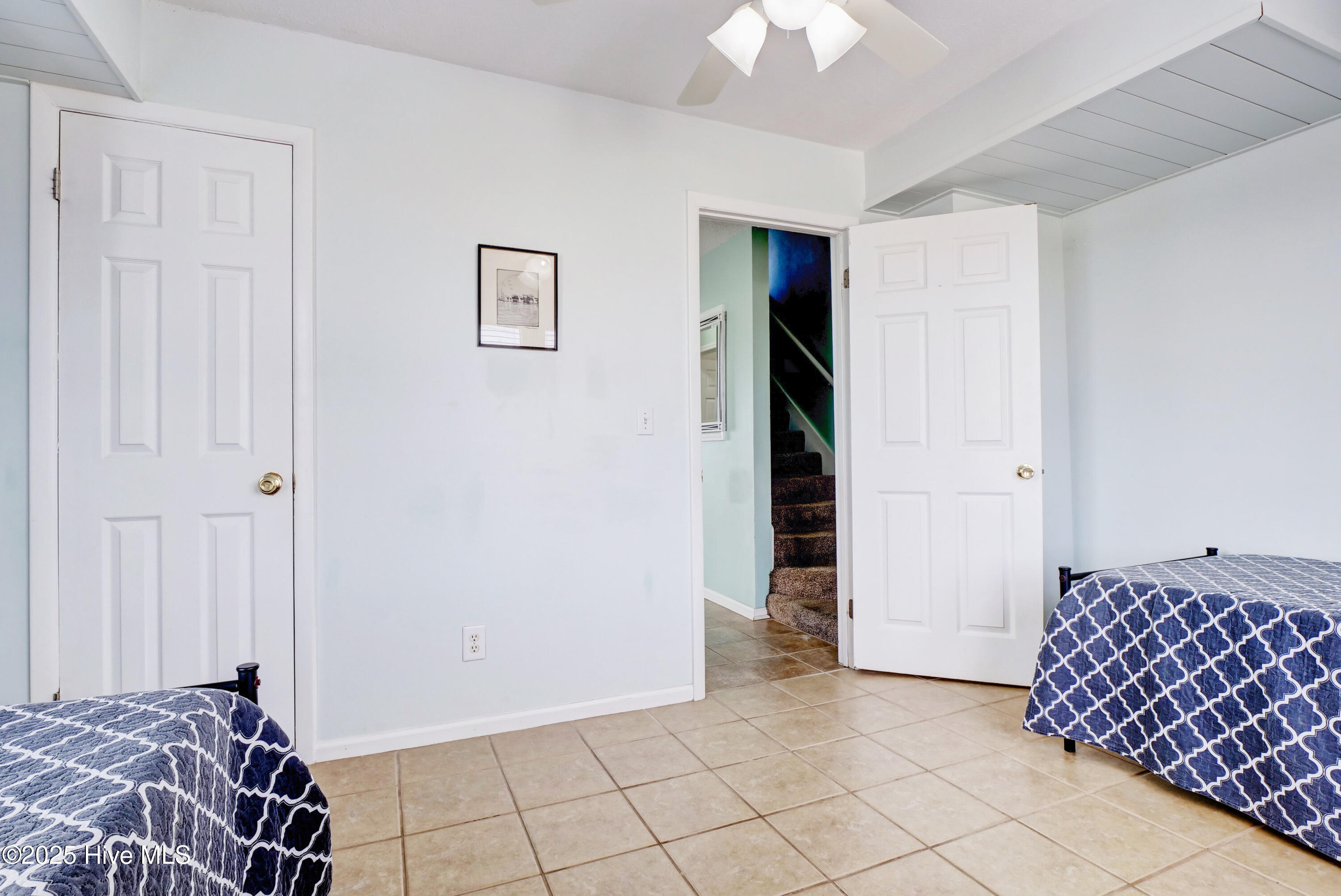 100553697 | Photo 37